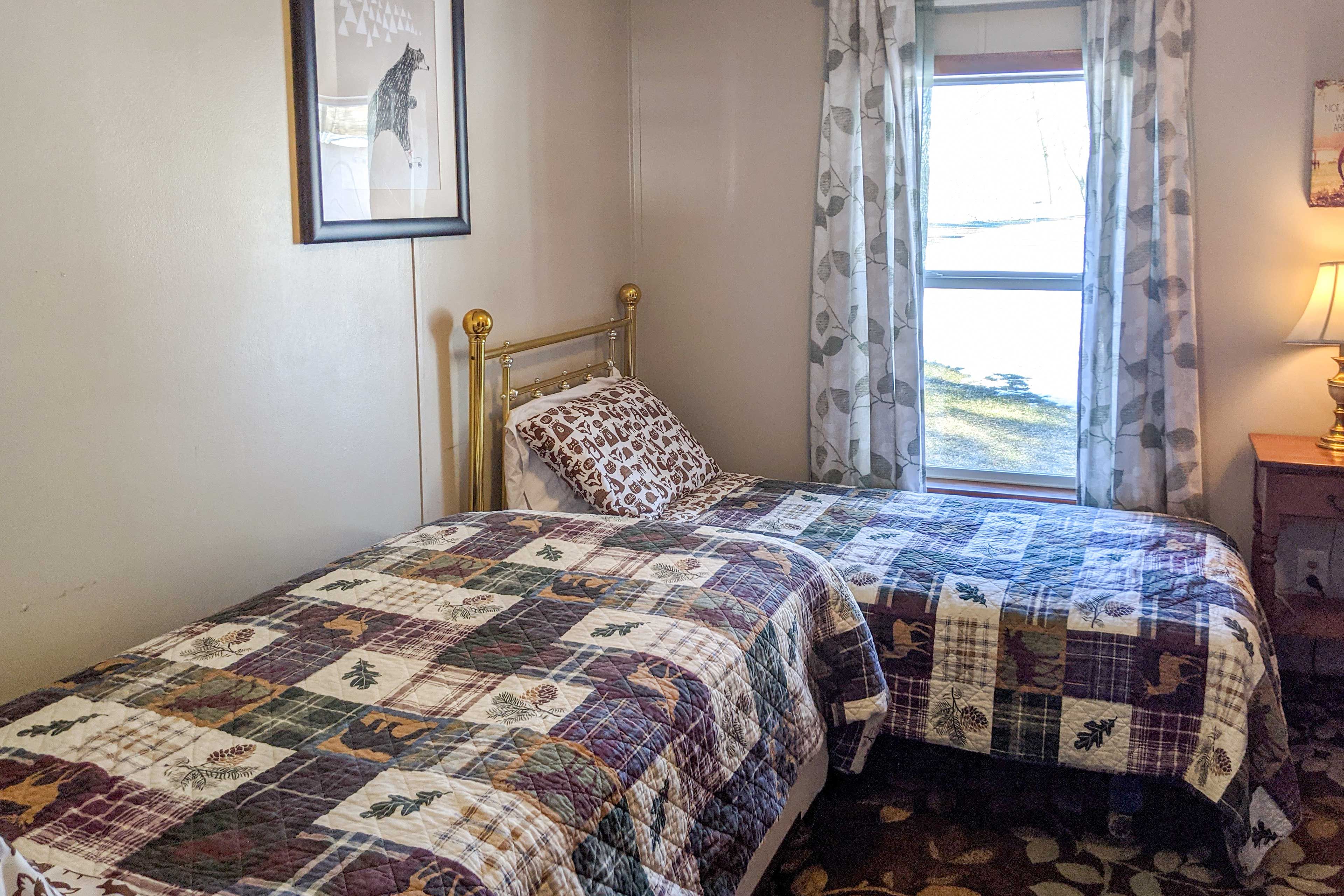 Bedroom 3 | 2 Twin Beds