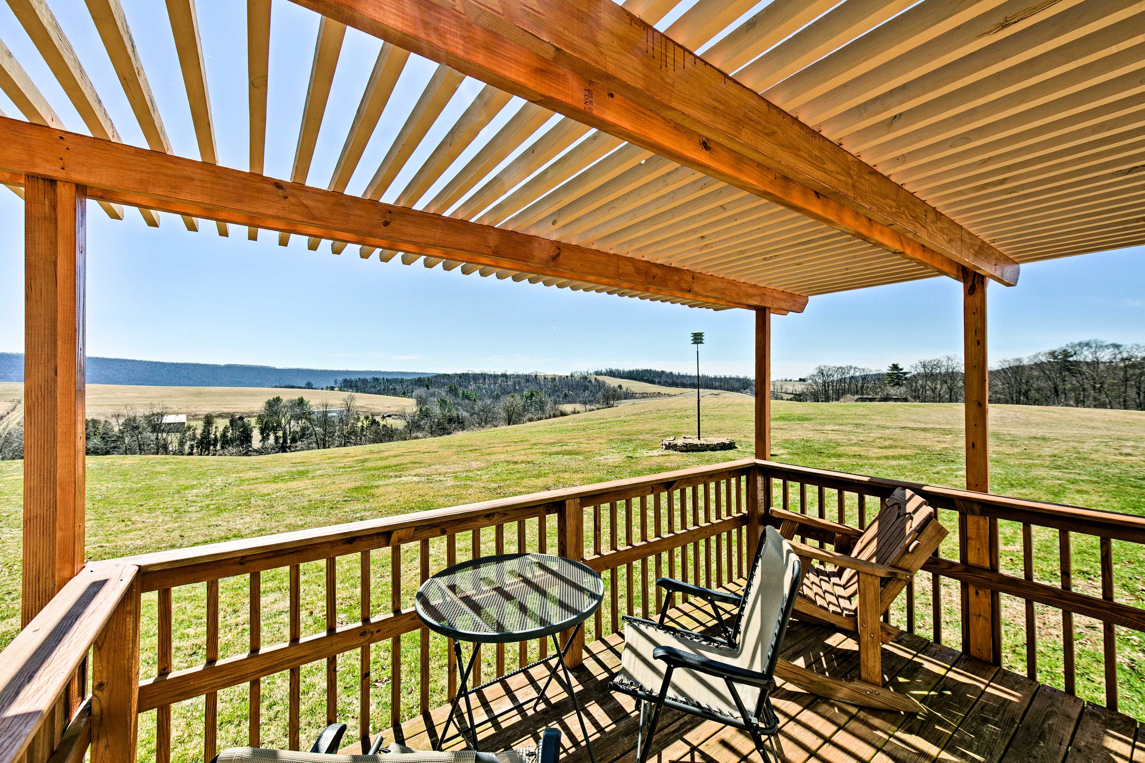 Klingerstown Vacation Rental | 3BR | 2BA | 1,500 Sq Ft | 5 Steps to Enter