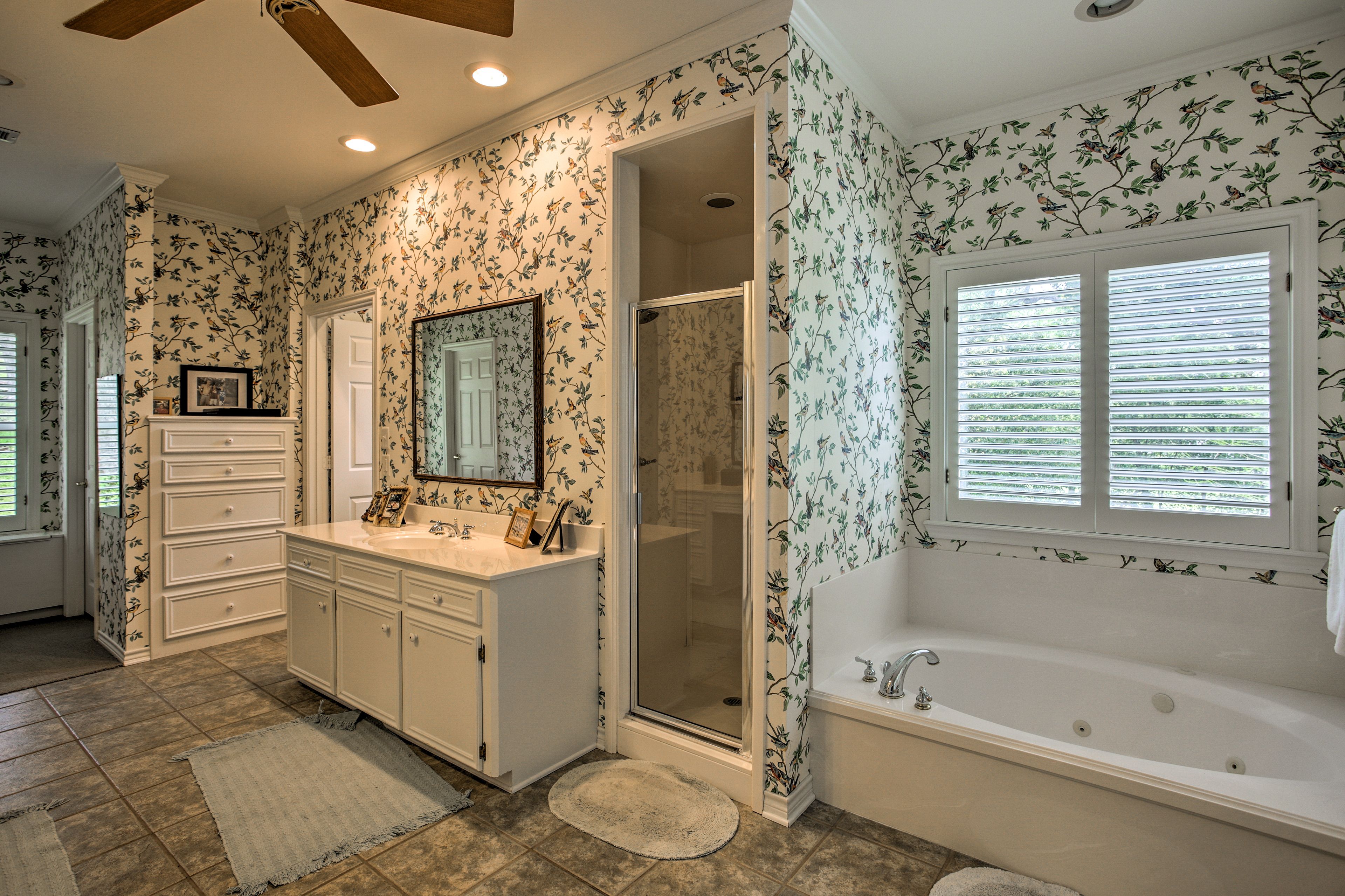 En-Suite Bathroom