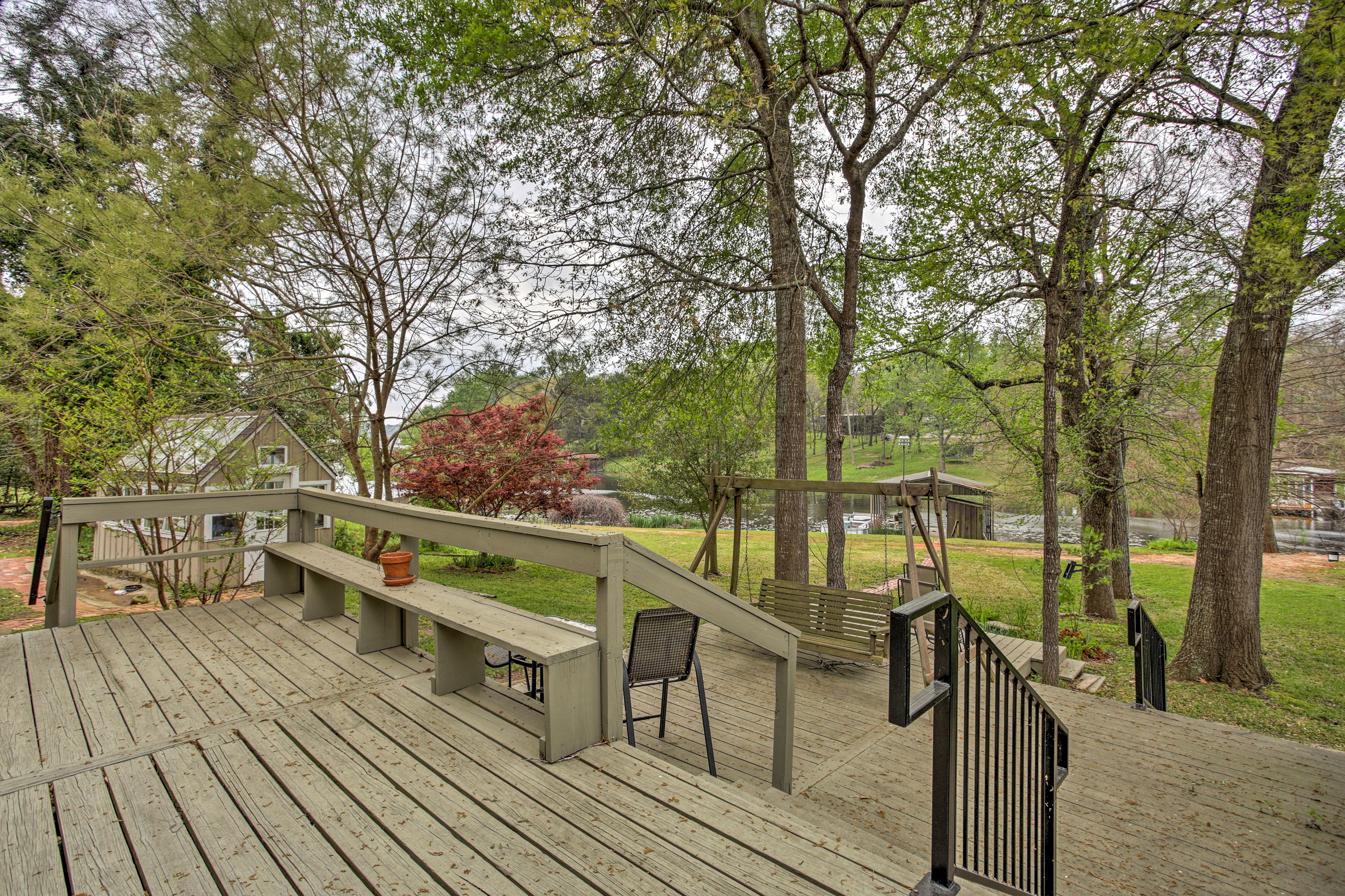 Furnished Deck
