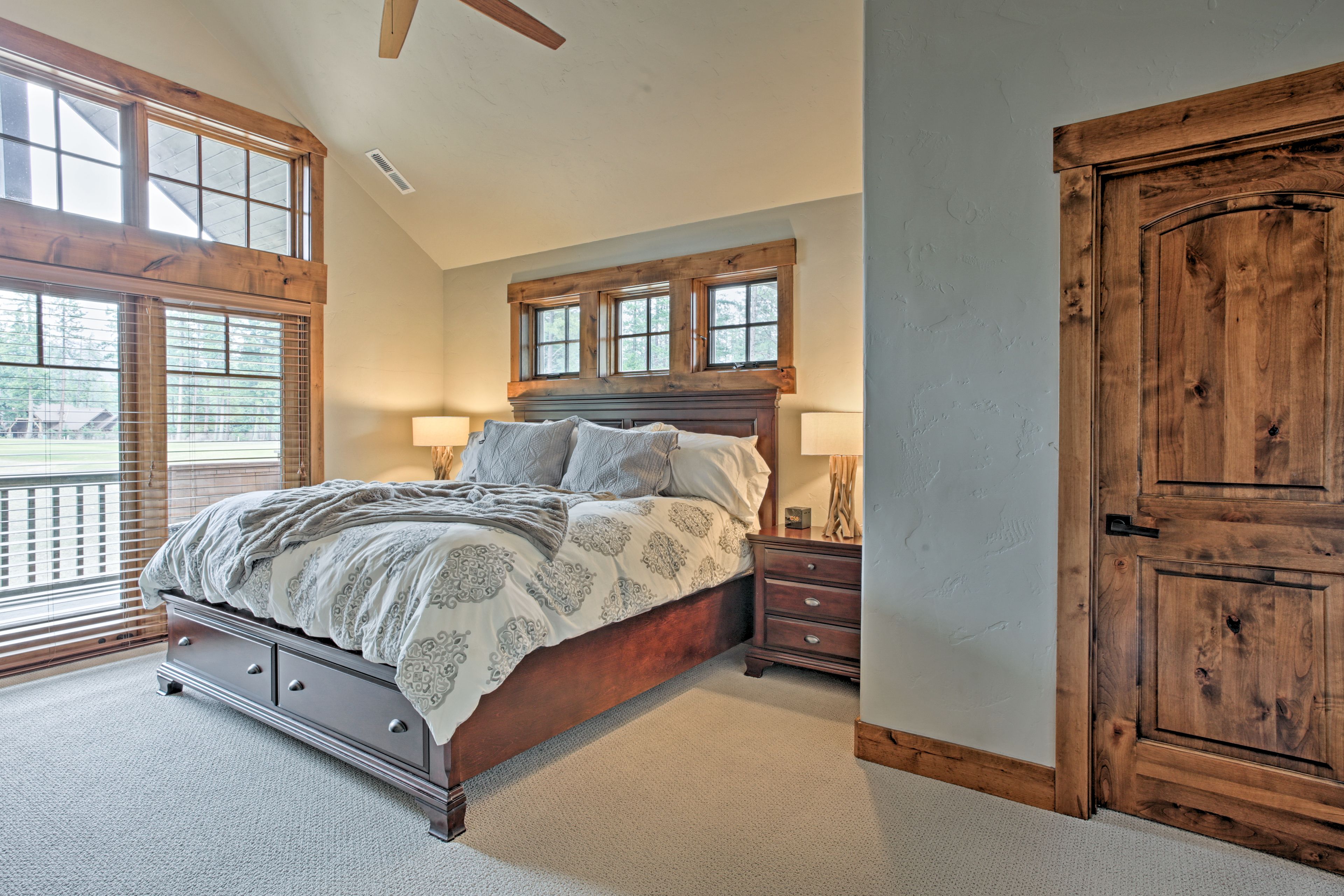 Bedroom 1 | King Bed | Linens Provided