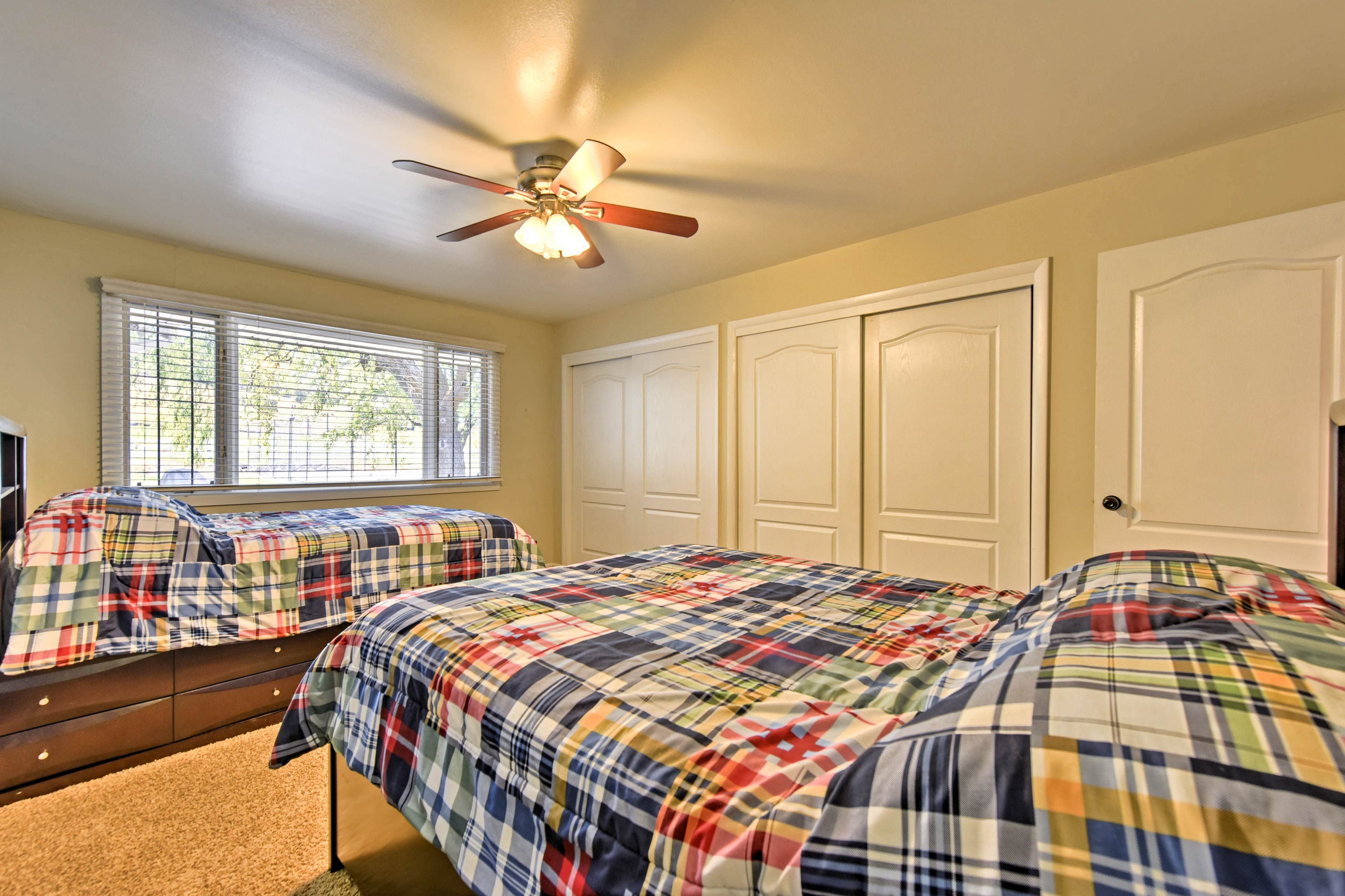There are 2 queen beds and spacious closets to accommodate you.