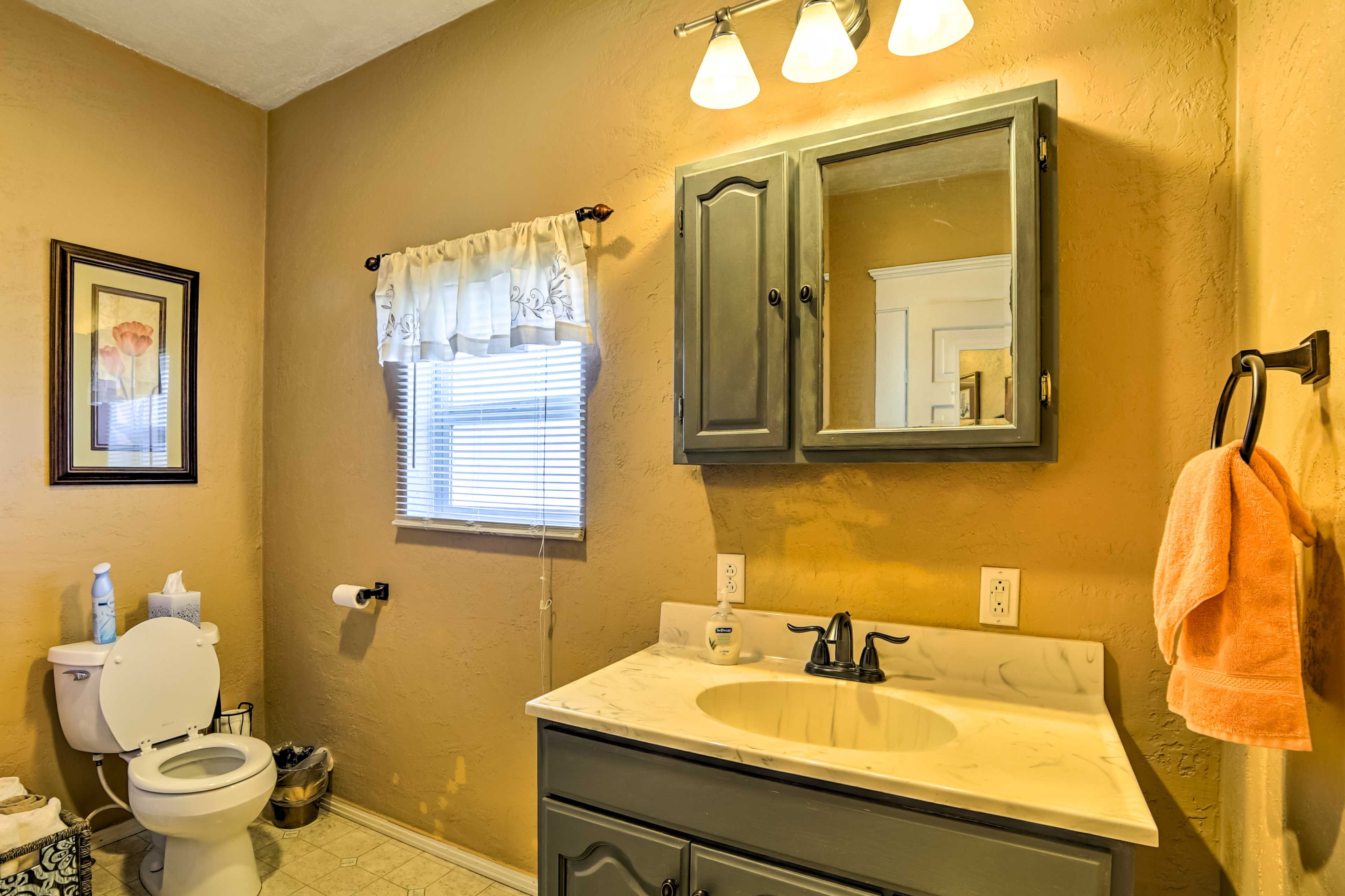 Full Bathroom