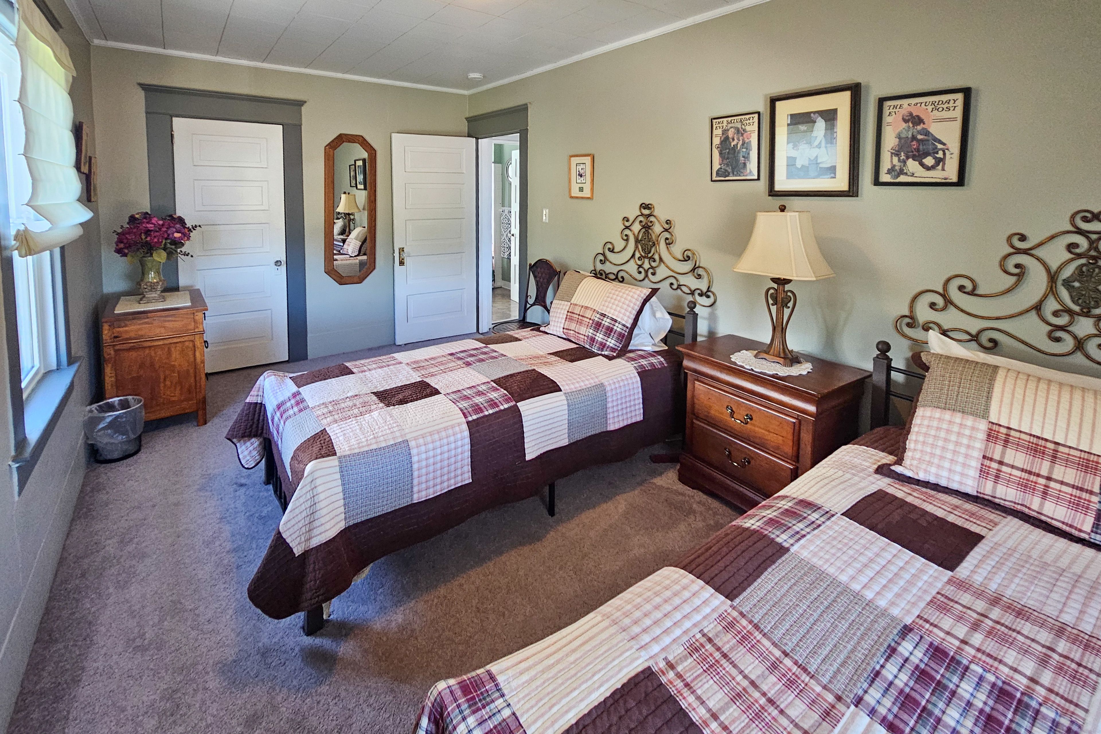 Bedroom 4 | 2 Twin Beds | 2nd Floor