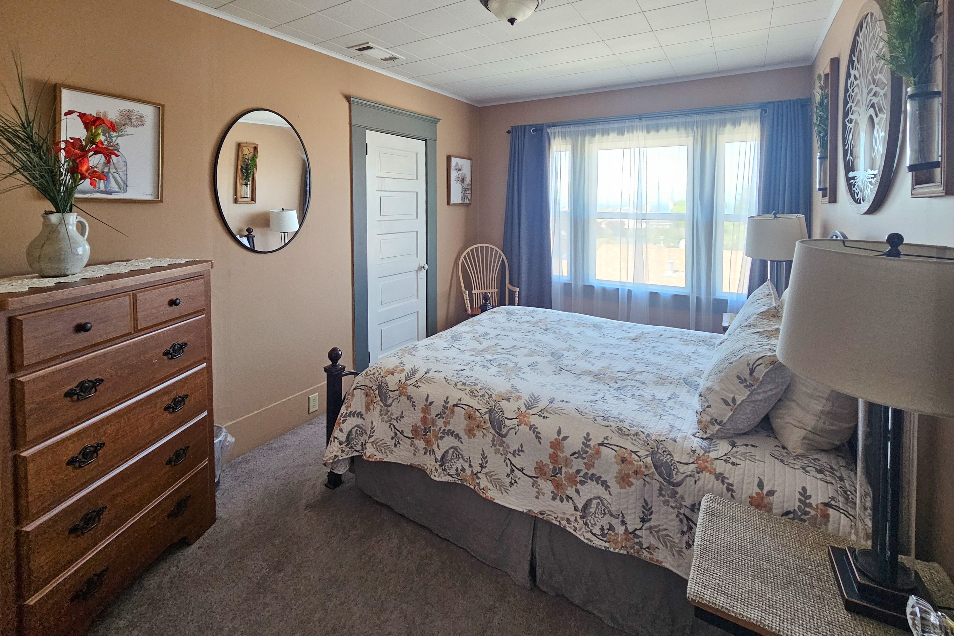 Bedroom 3 | Queen Bed | 2nd Floor