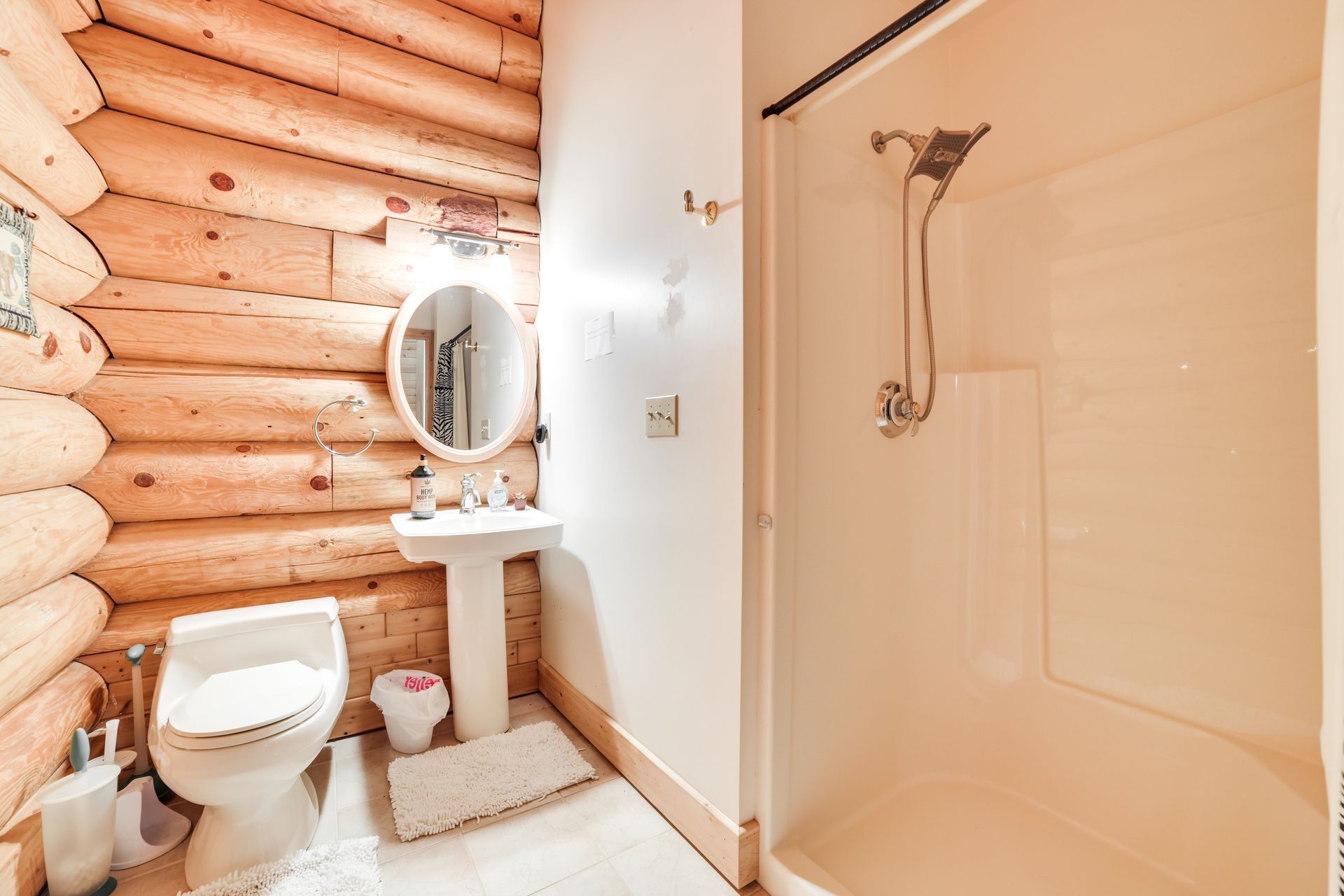 Full bathroom — upper level