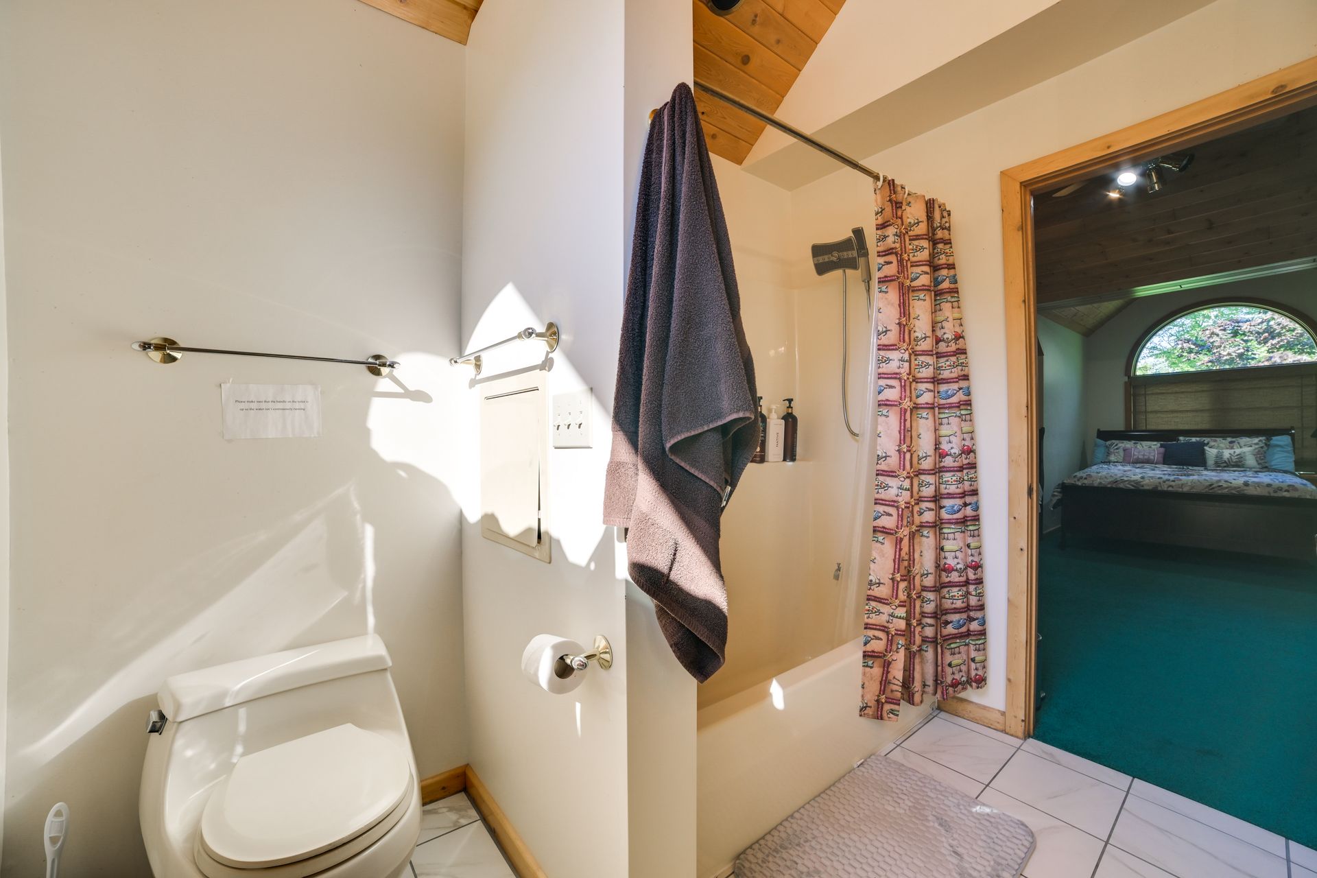 Bathroom detail