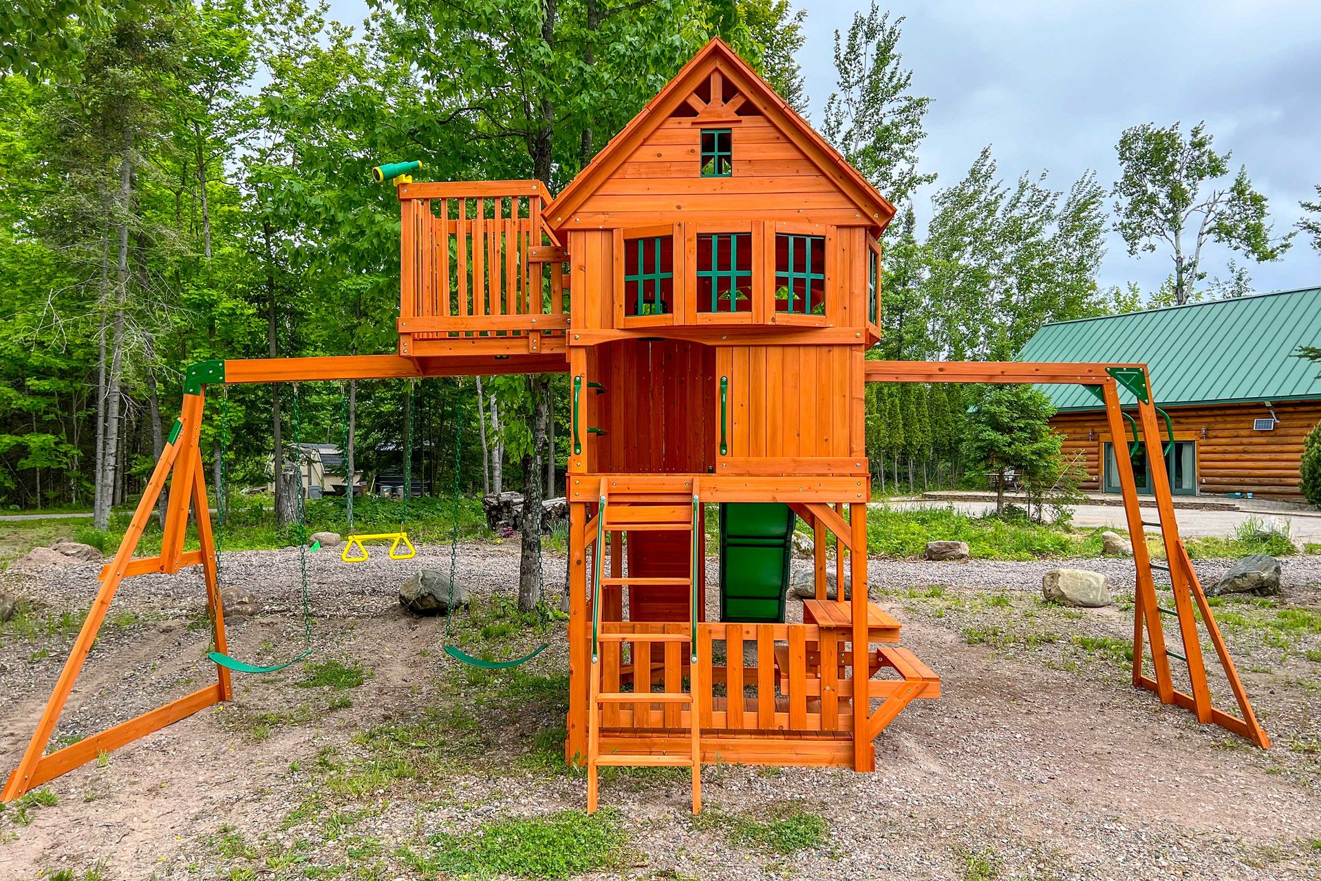 Children's play set