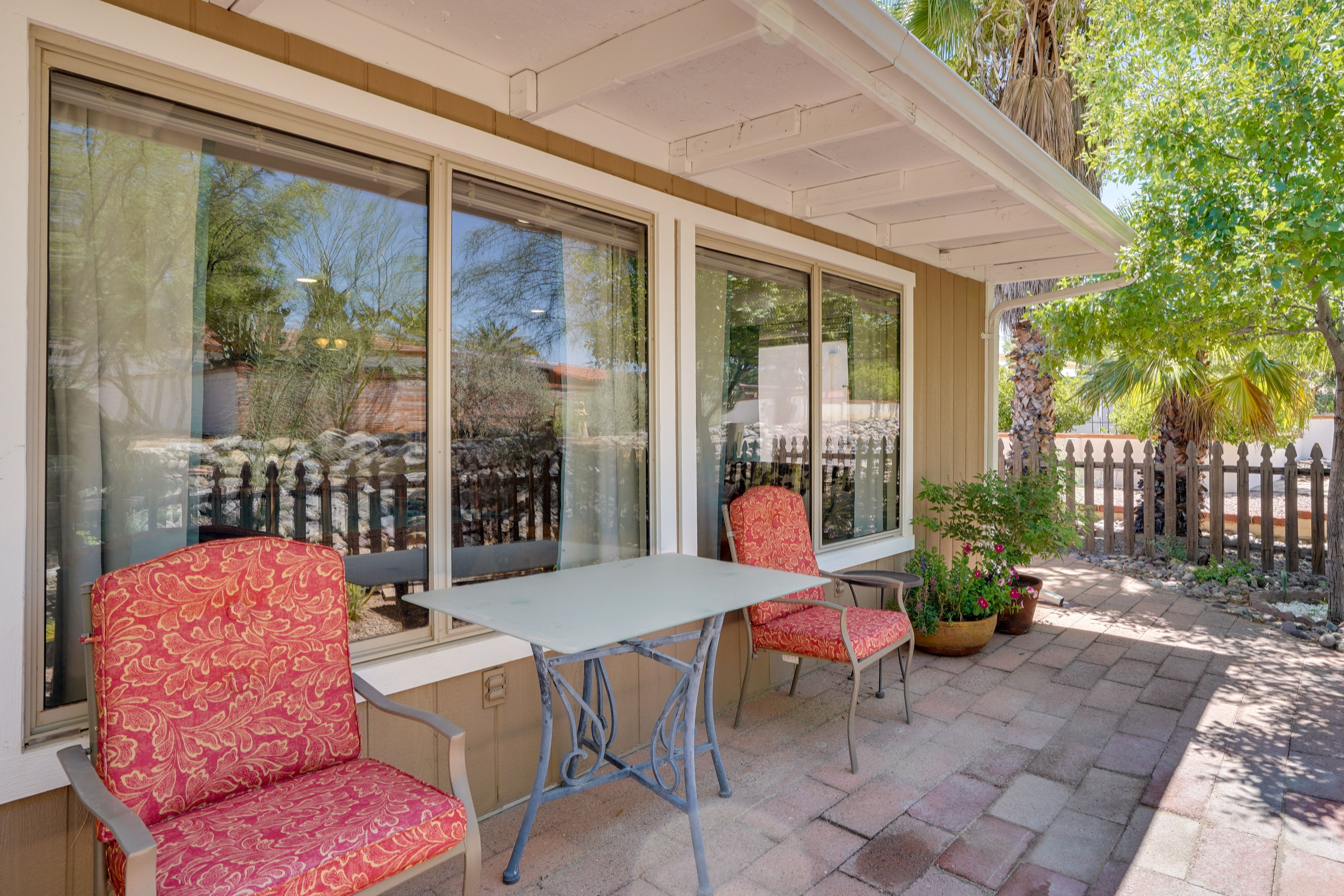 Patio | Free WiFi | Window A/C Units | Ceiling Fans | Washer/Dryer