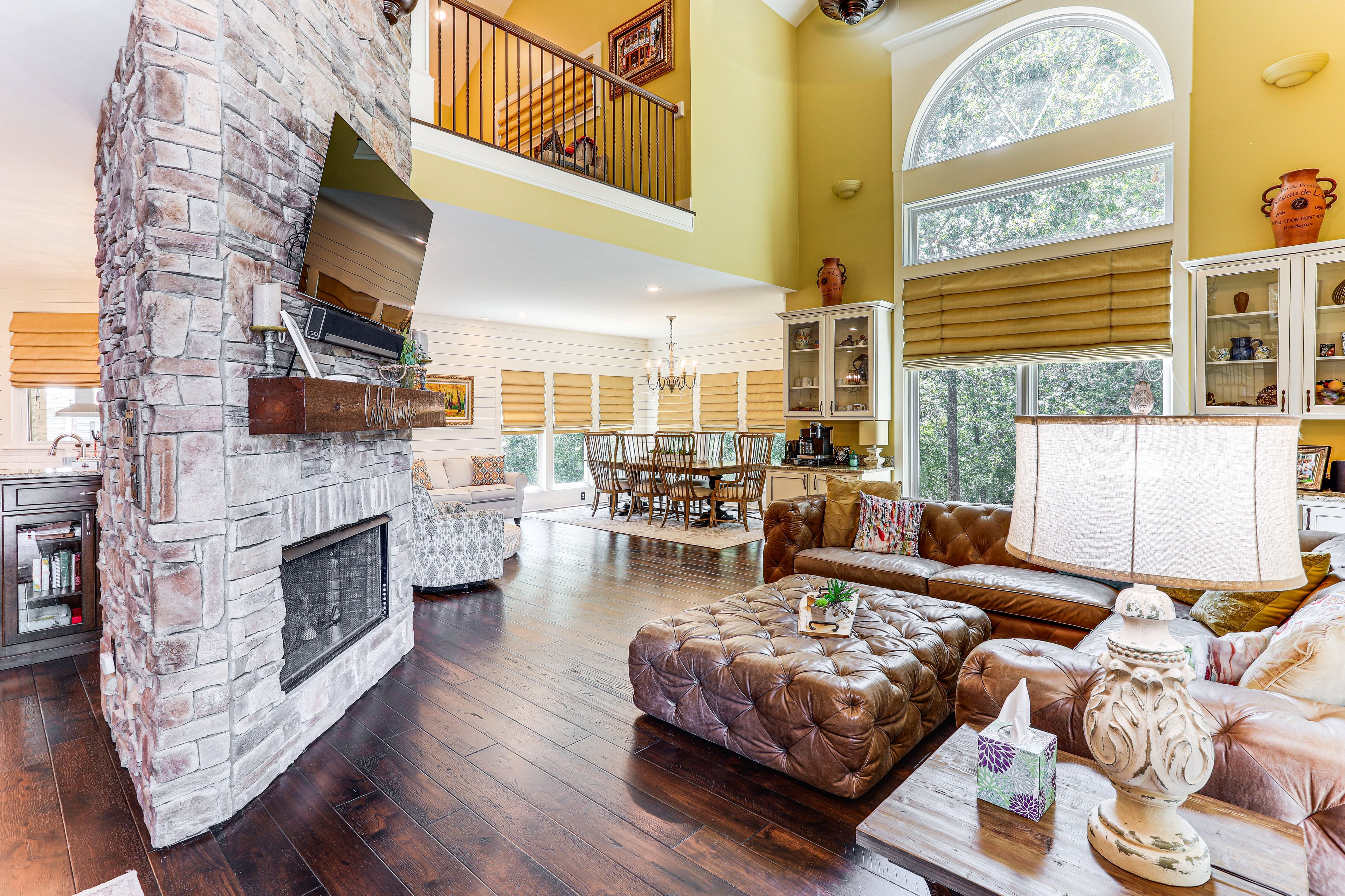Living Room | Main Level
