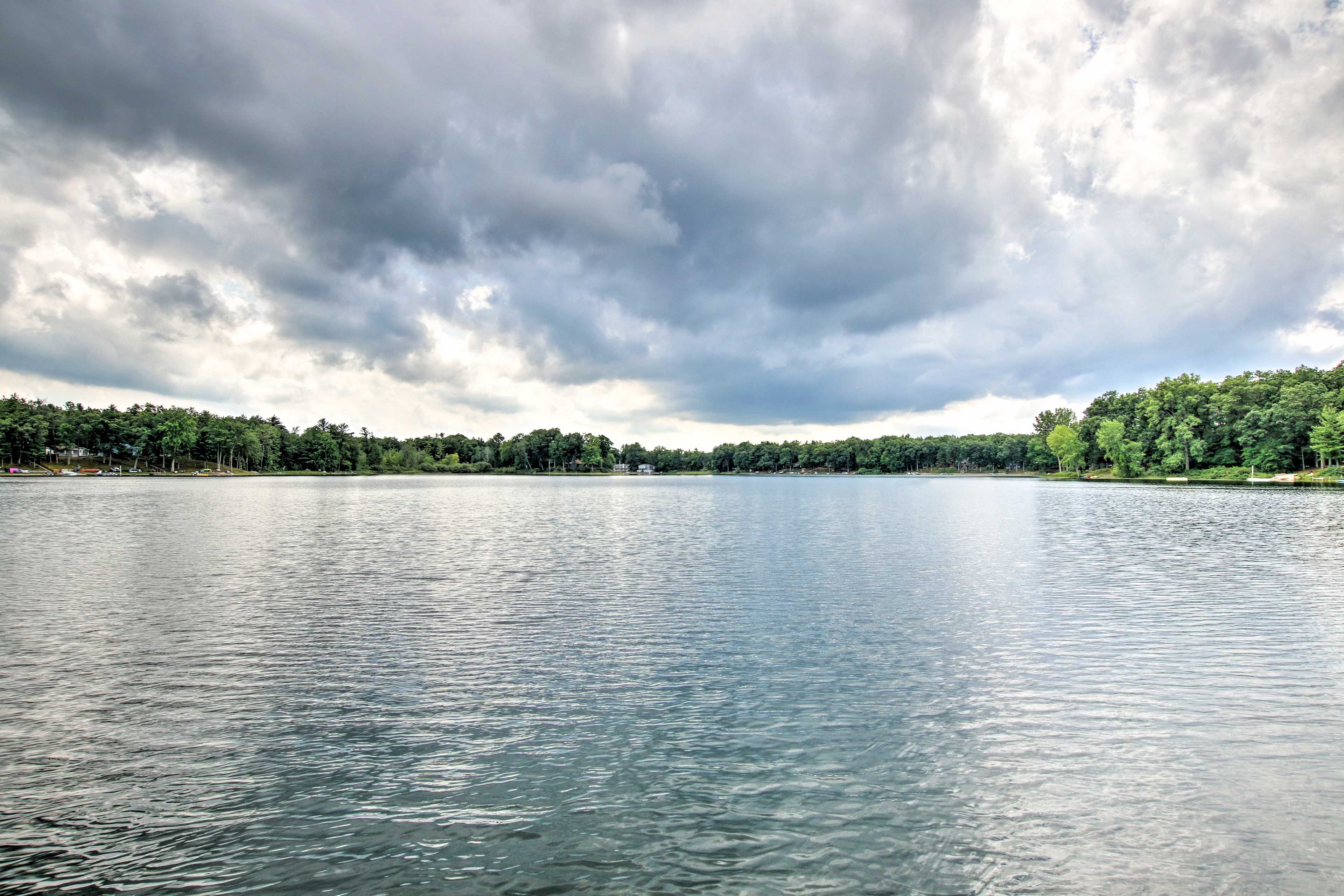Book your next lake getaway today!