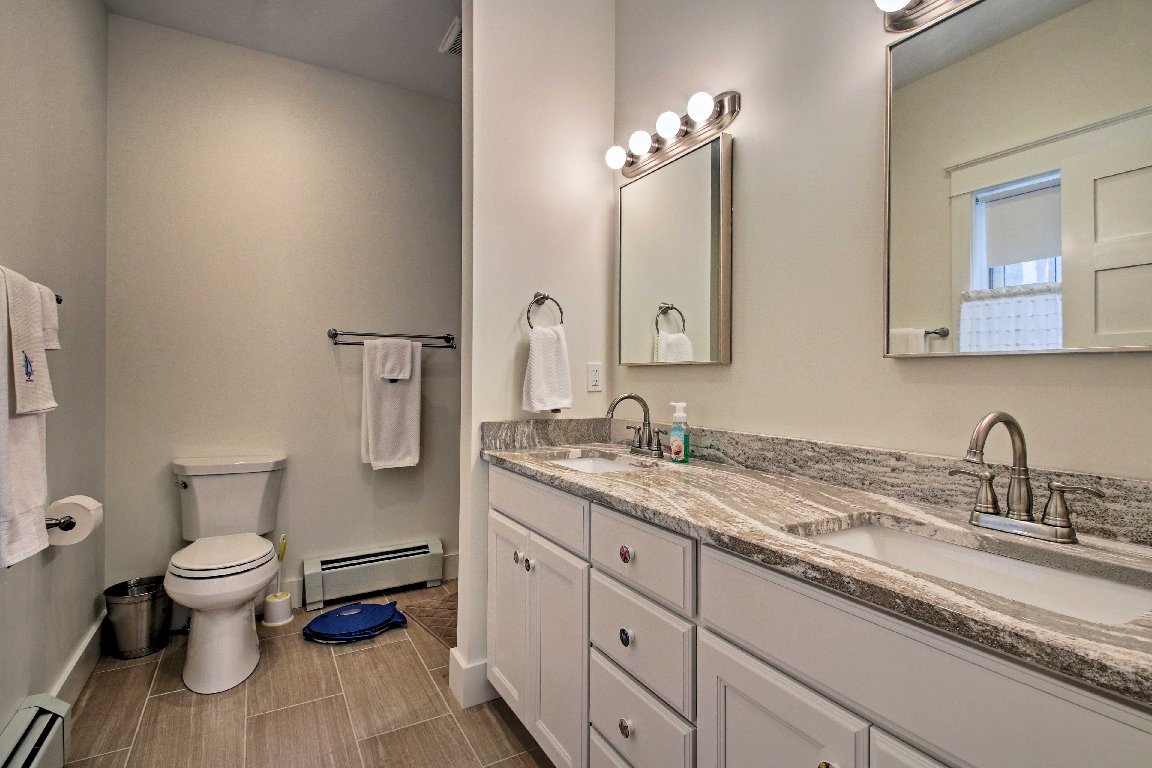 Bathroom | Towels Provided