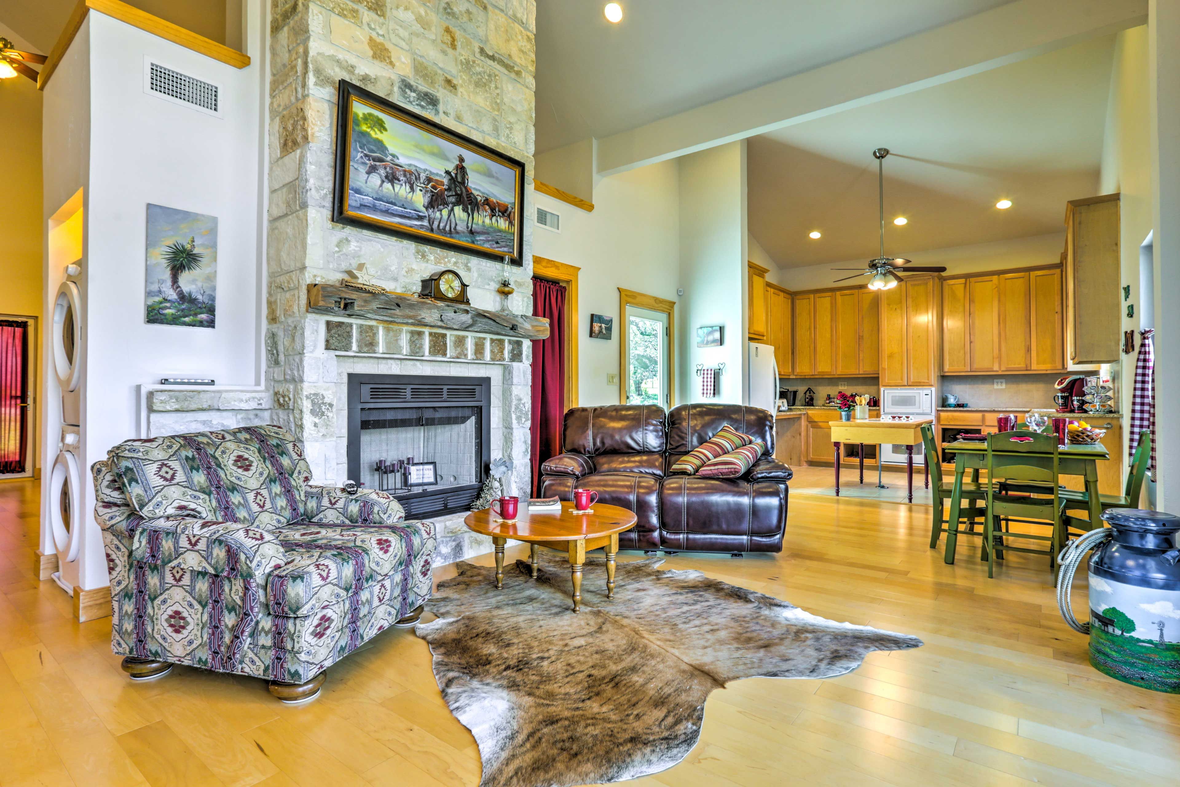 Johnson City Vacation Rental | 2BR | 2BA | 1,500 Sq Ft | Step-Free Access