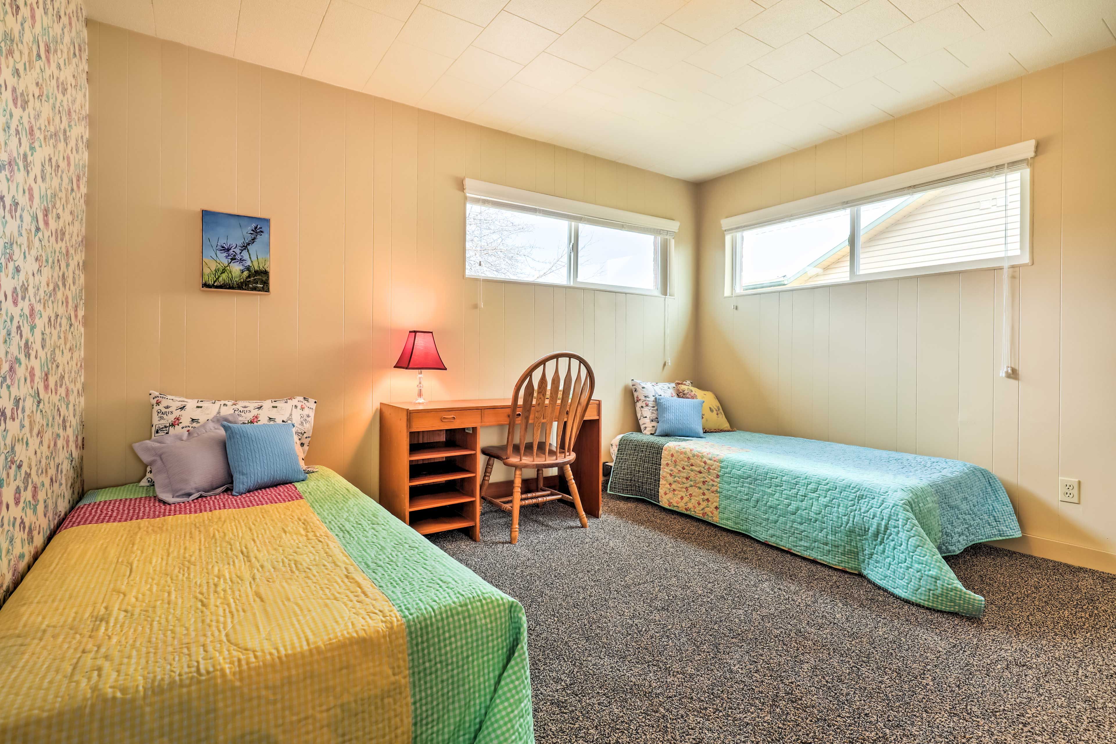Bedroom 2 | 2 Twin Beds