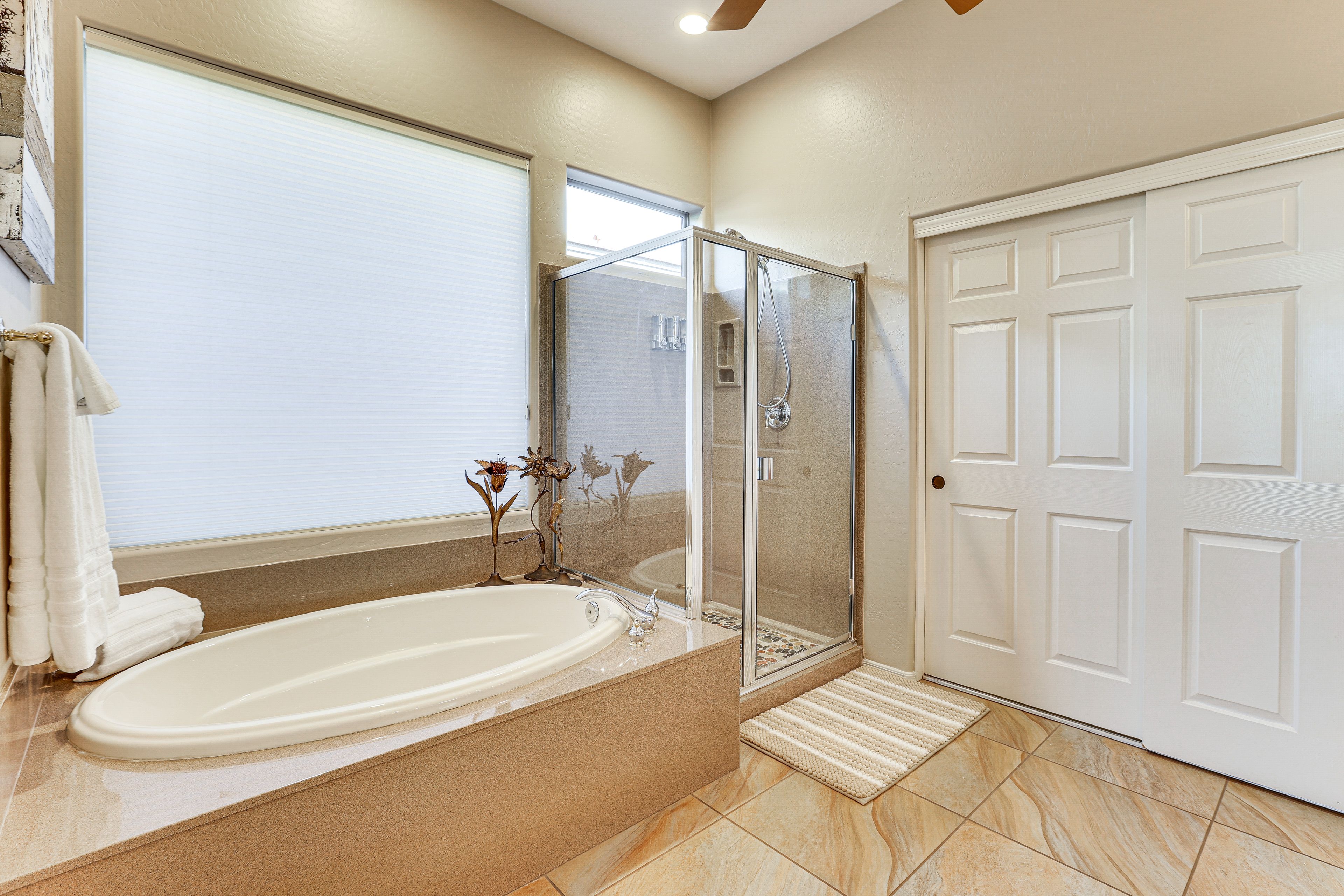 En-Suite Bathroom | Linens & Towels Provided