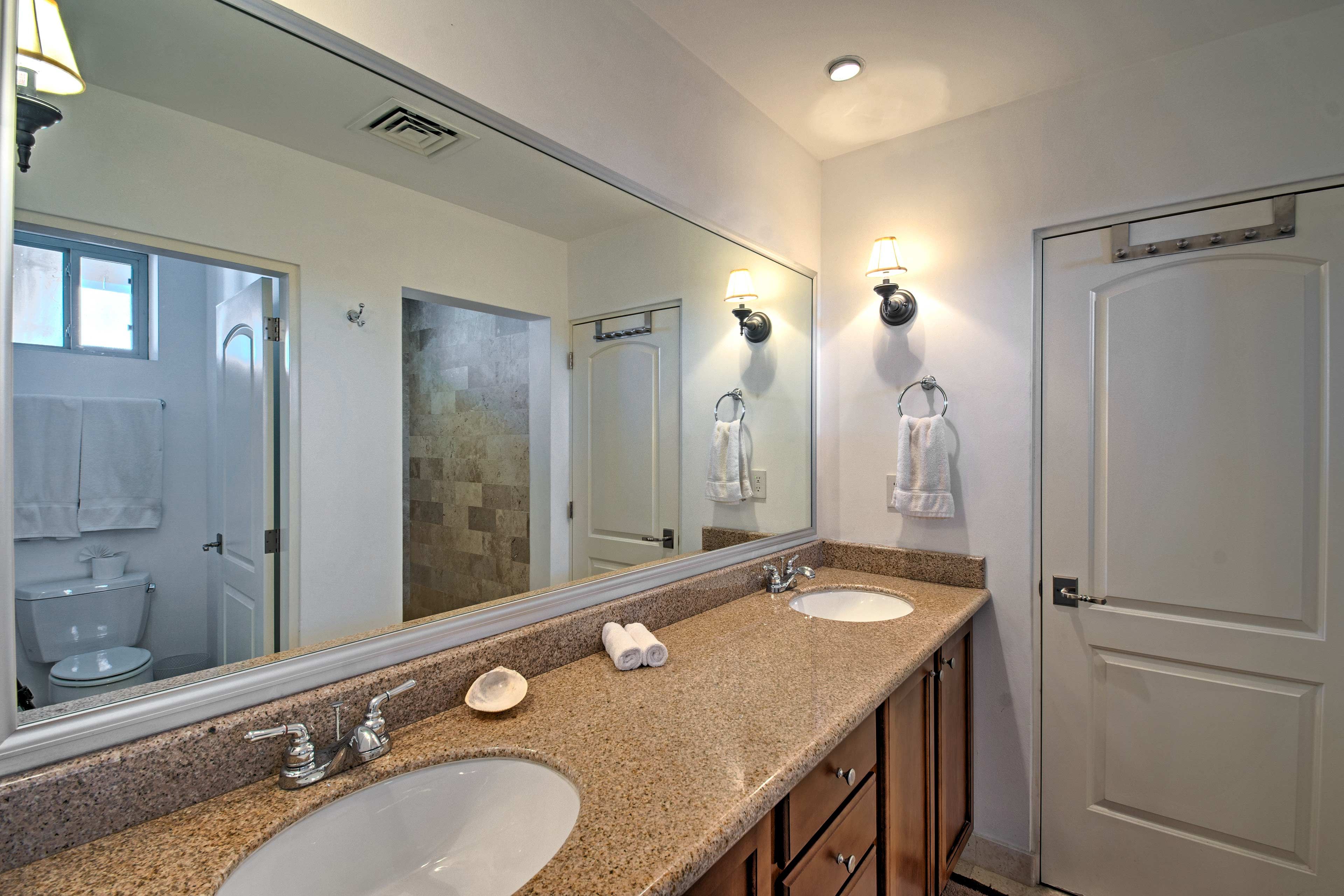 Bathroom | Linens & Towels Provided