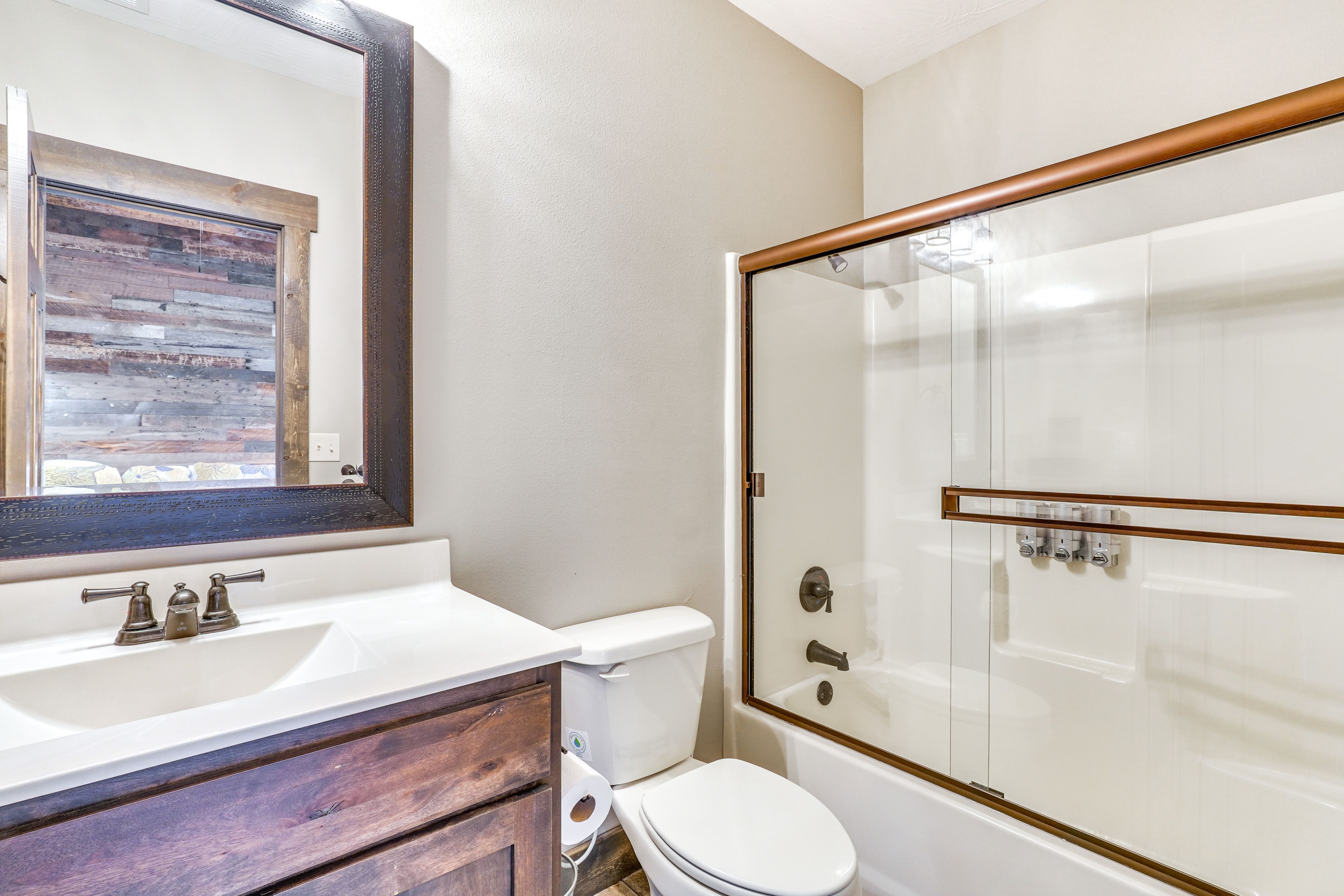 Full Bathroom | Lower Level
