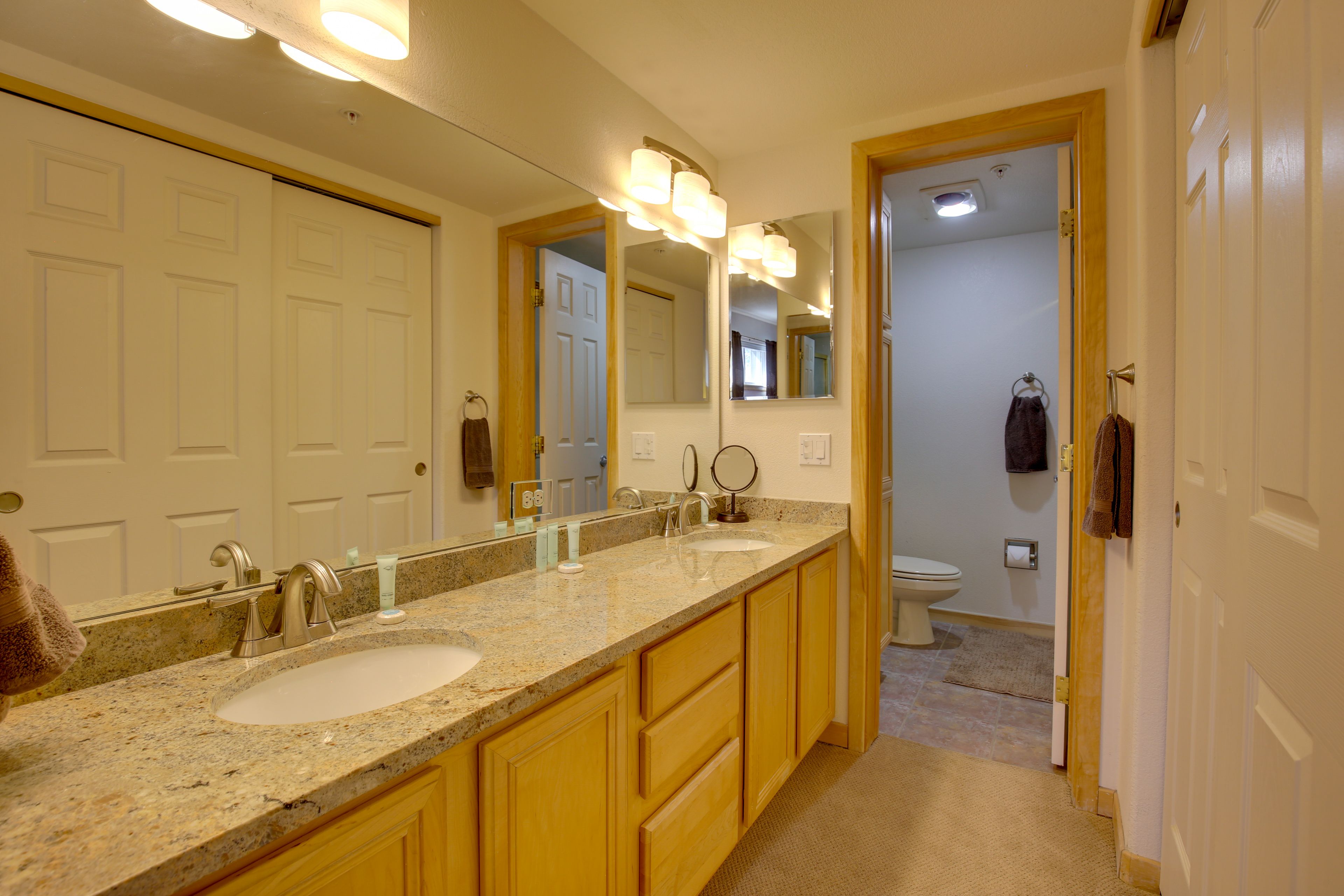 En-Suite Bathroom | Complimentary Toiletries