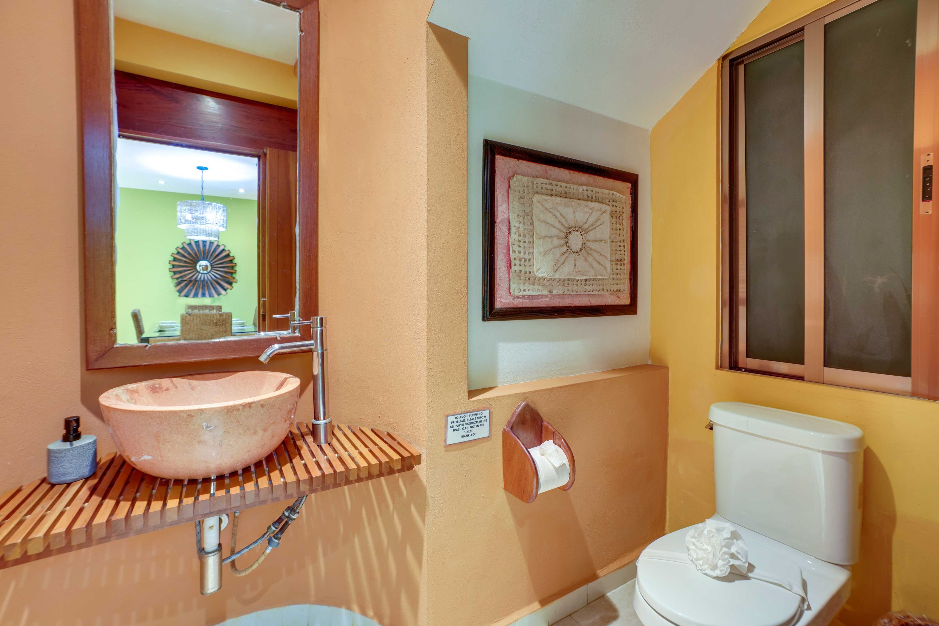 Casita B | Half Bathroom