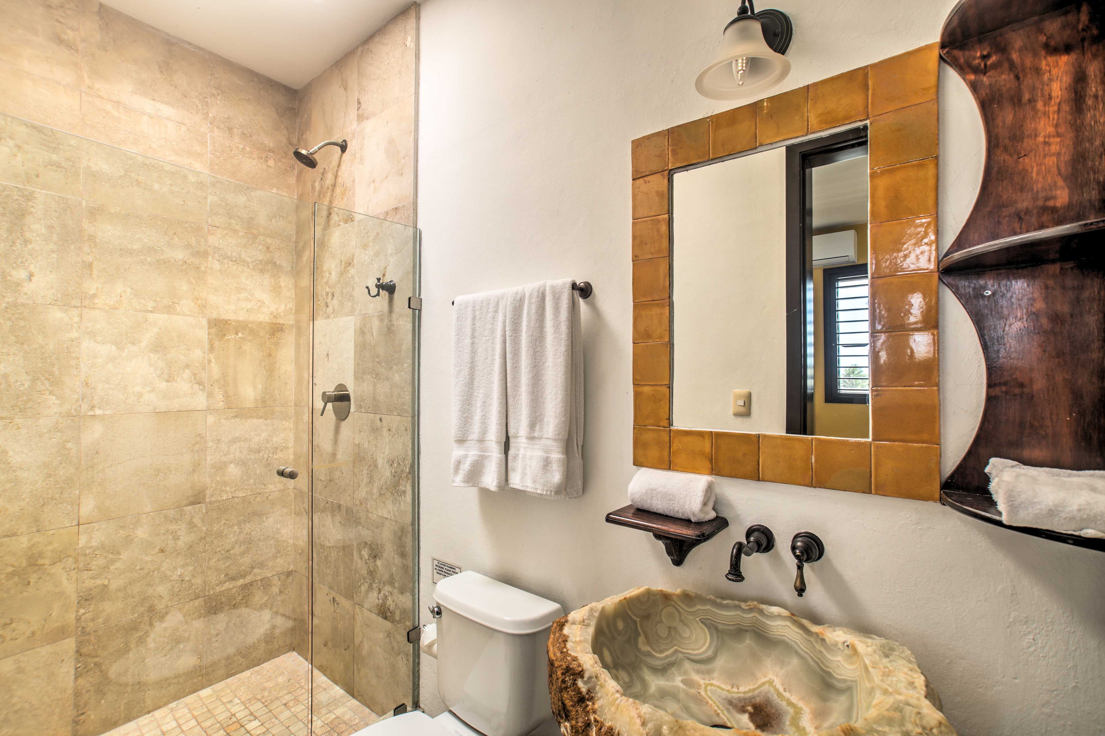 Main Villa | Bathroom