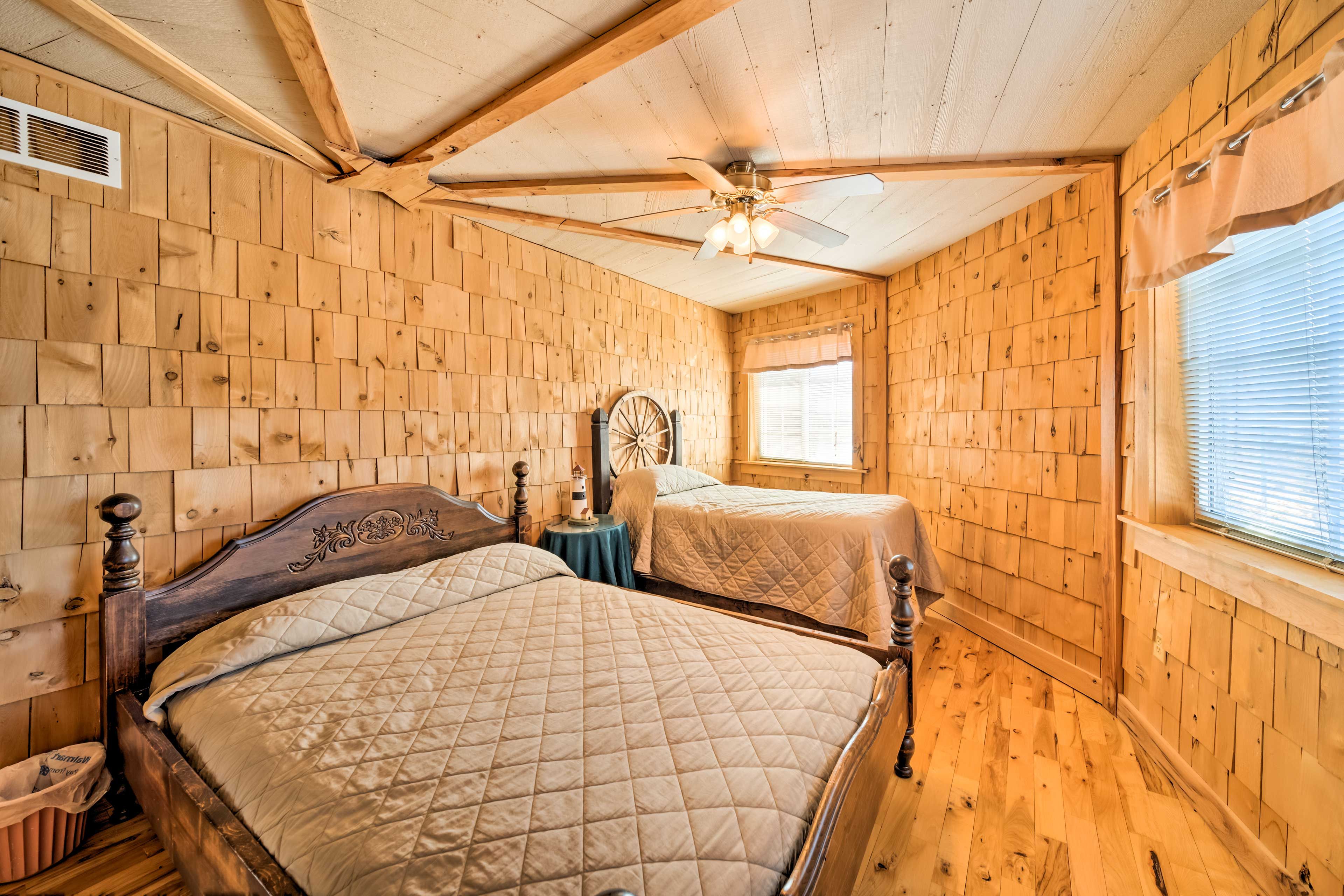 Bedroom 3 | Queen Bed | Twin Bed