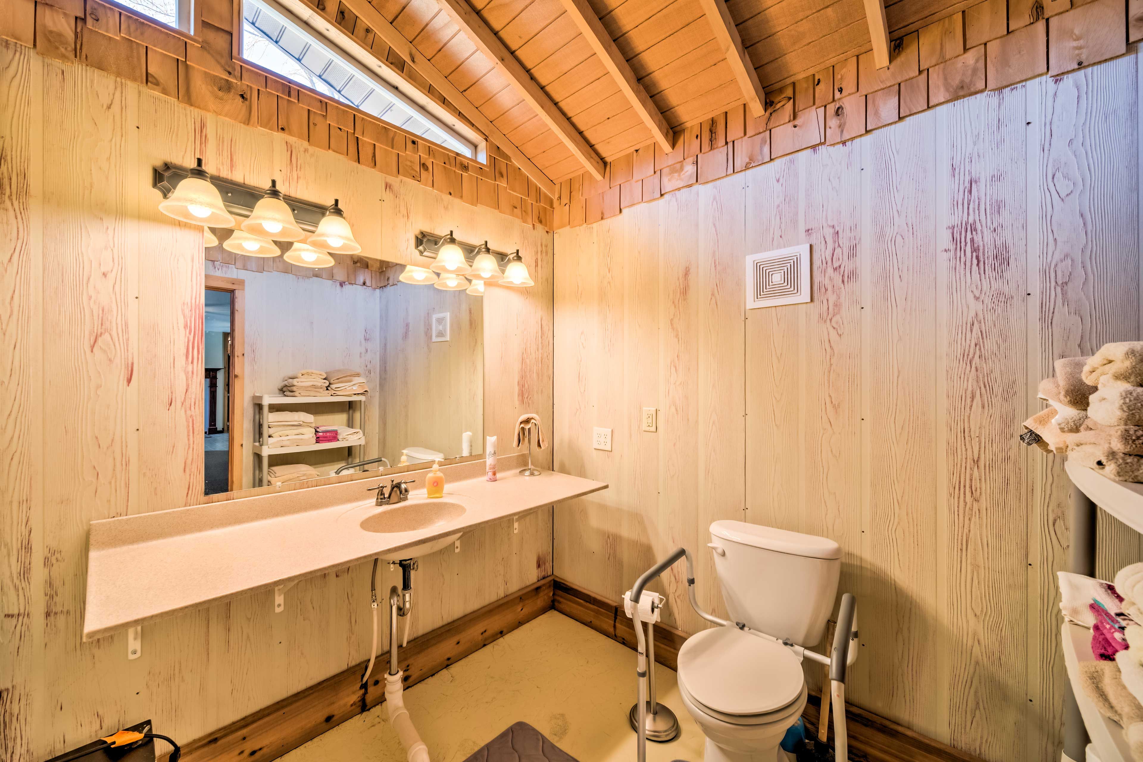 Full Bathroom