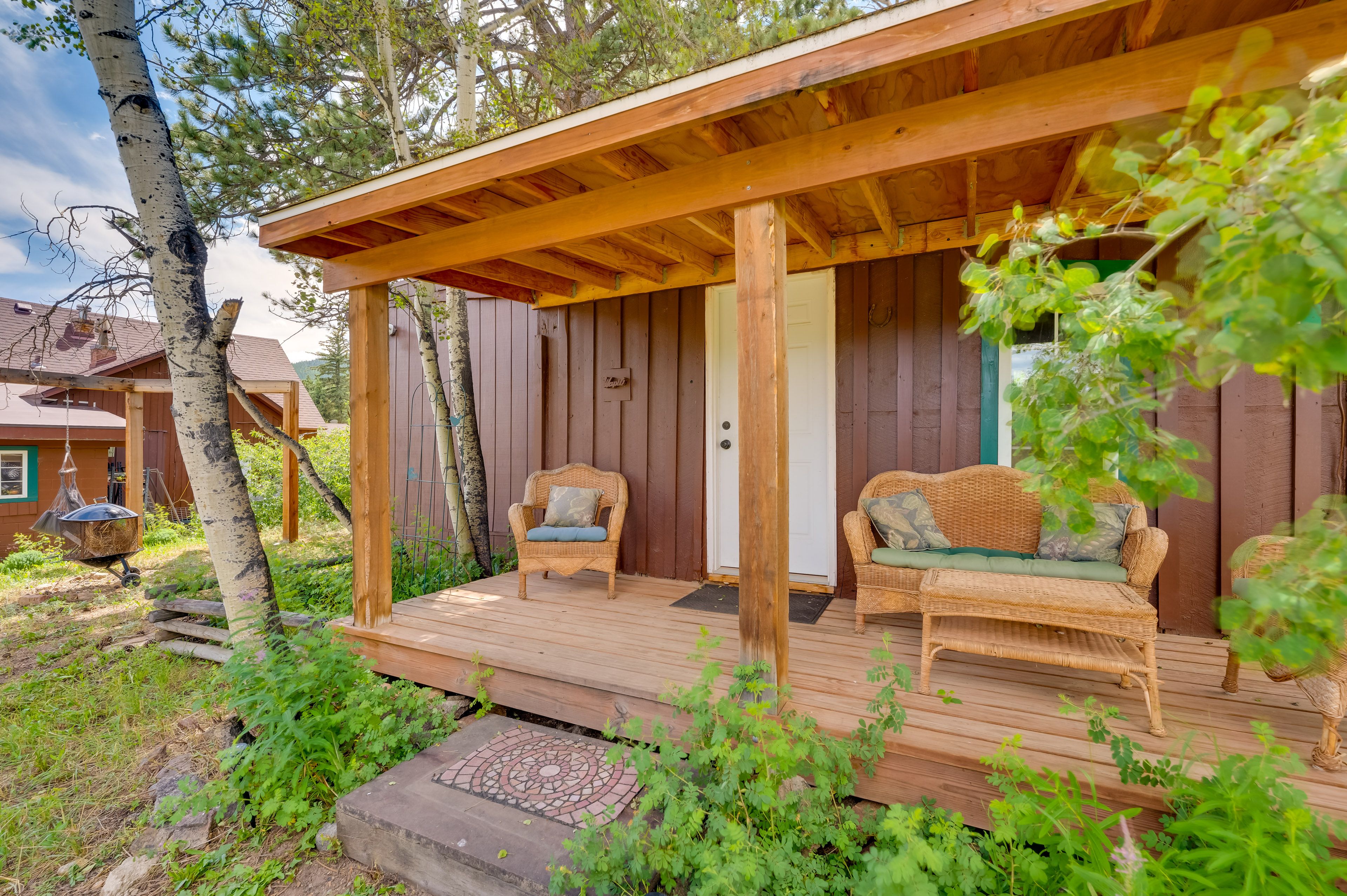 Furnished Front Porch