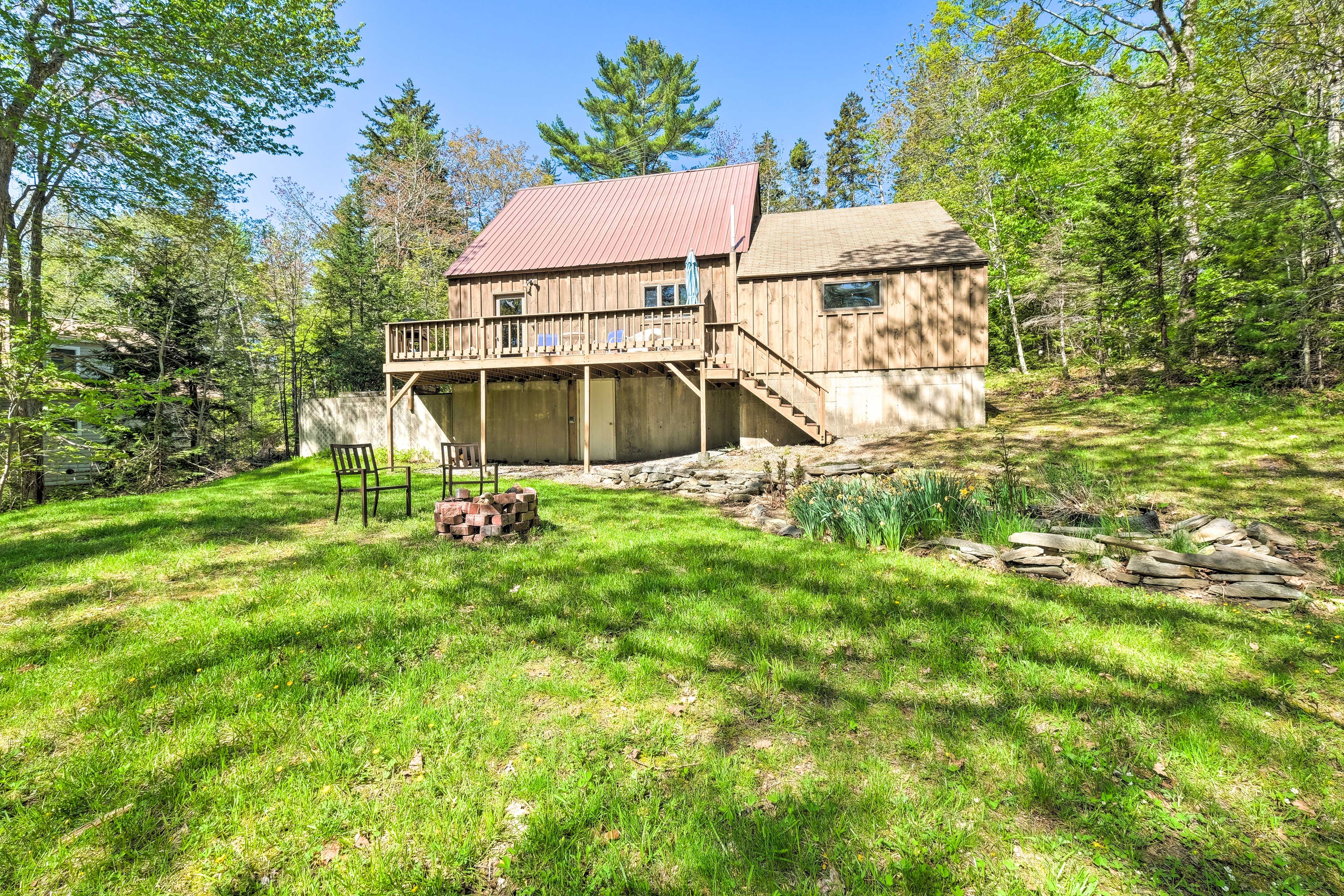 Property Exterior | Stairs Required | Fire Pit