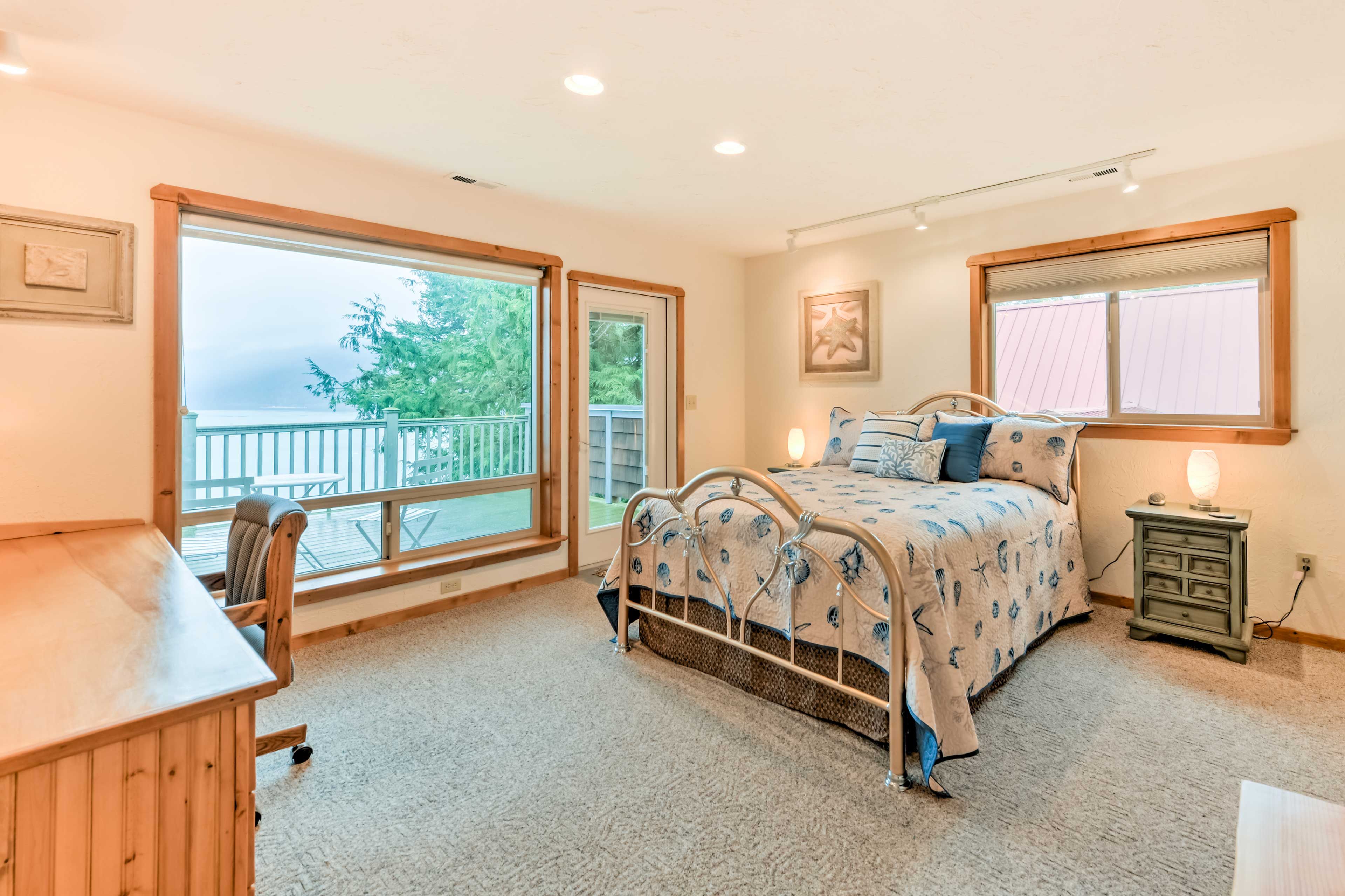 Bedroom 2 | 2nd Floor | Queen Bed | Balcony