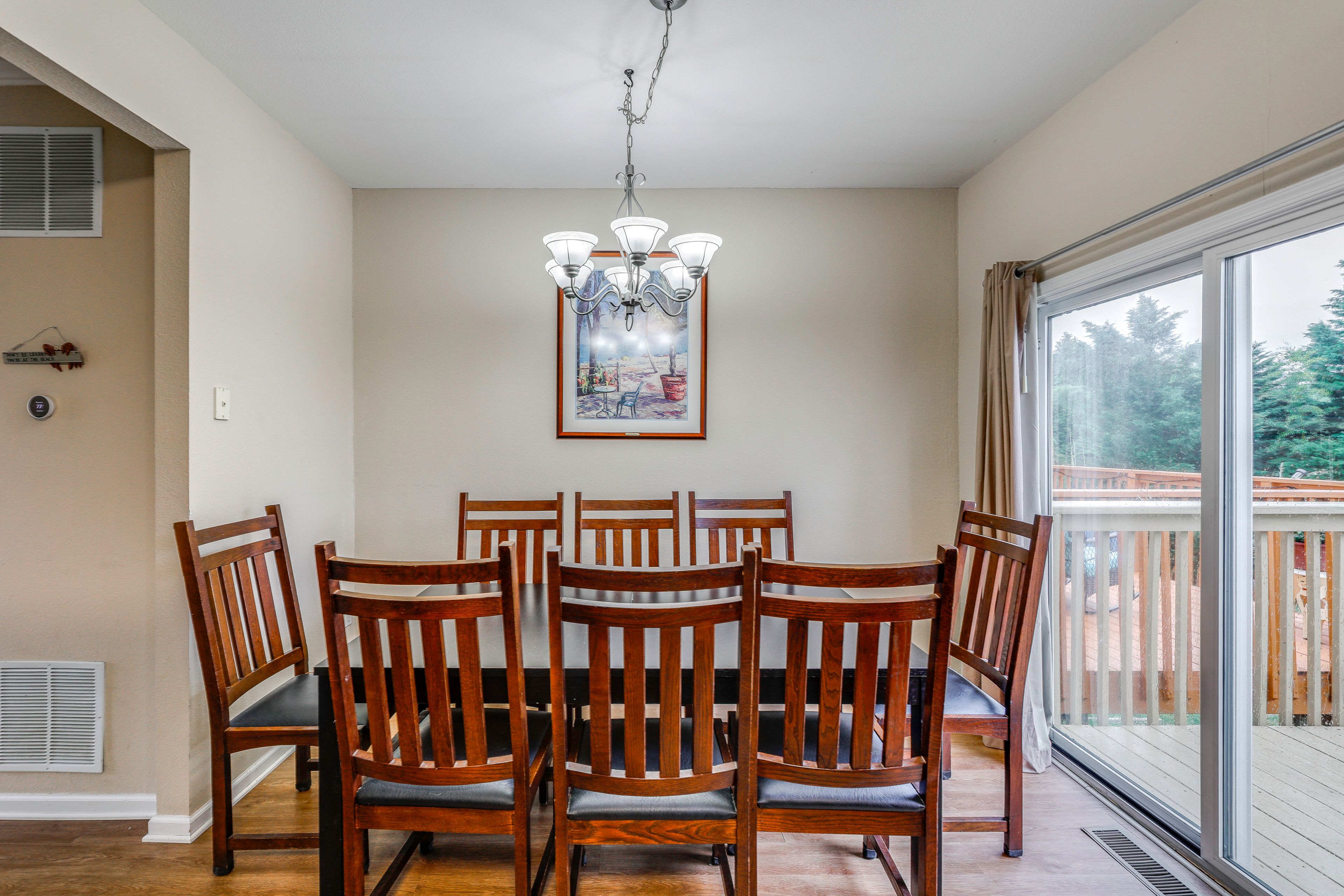 Dining Area | Dishware & Flatware