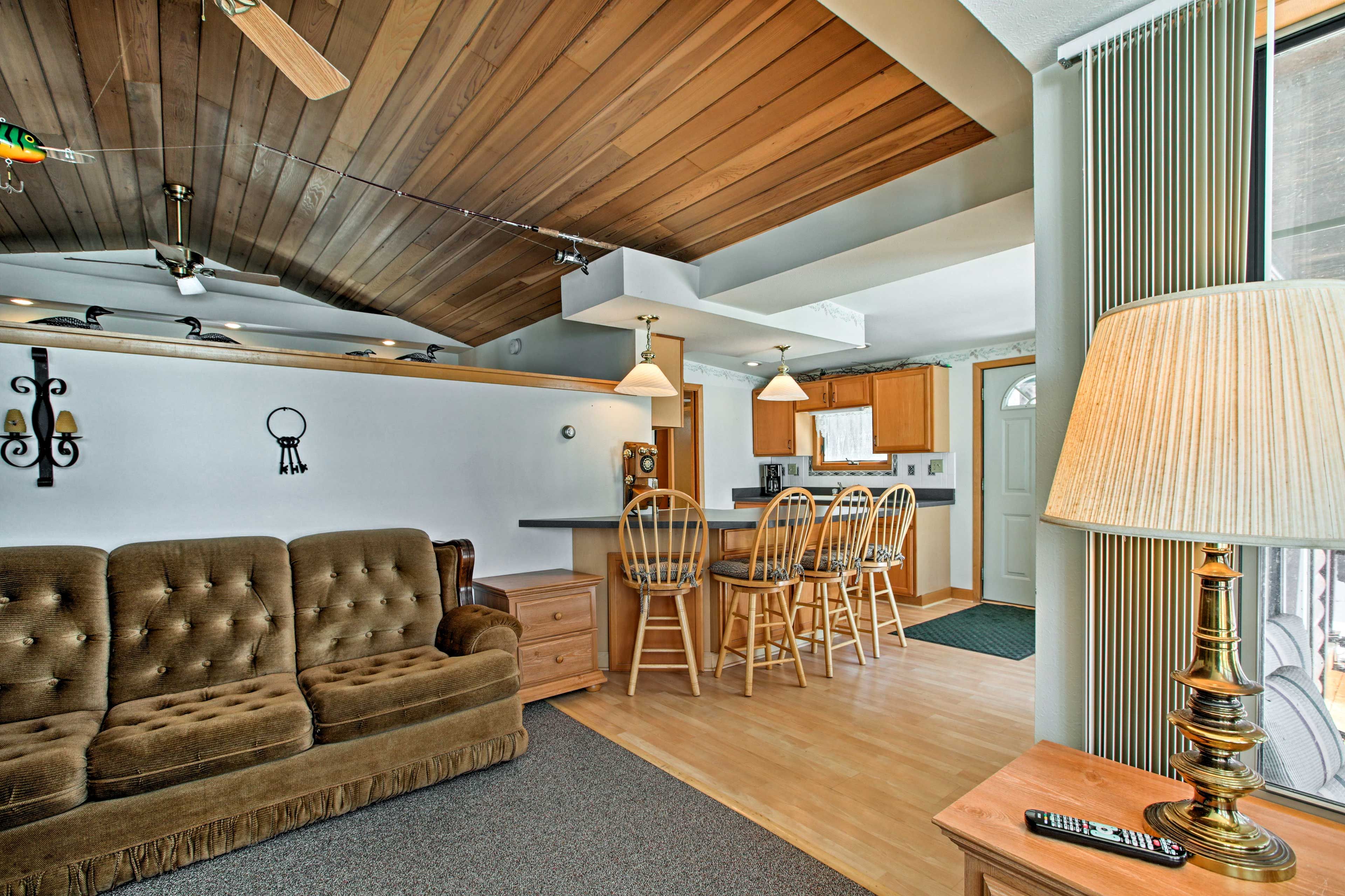No one is ever left out of the conversation in this open-concept layout.