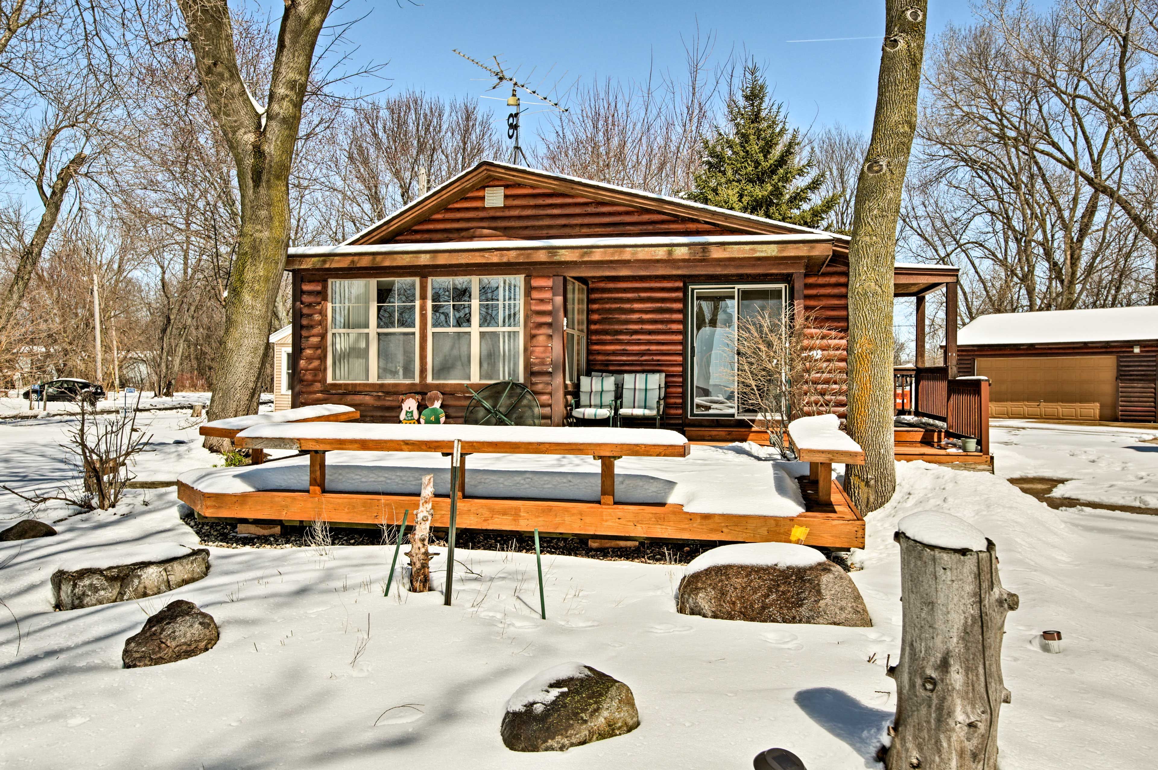 The spacious front deck is perfect for summer!