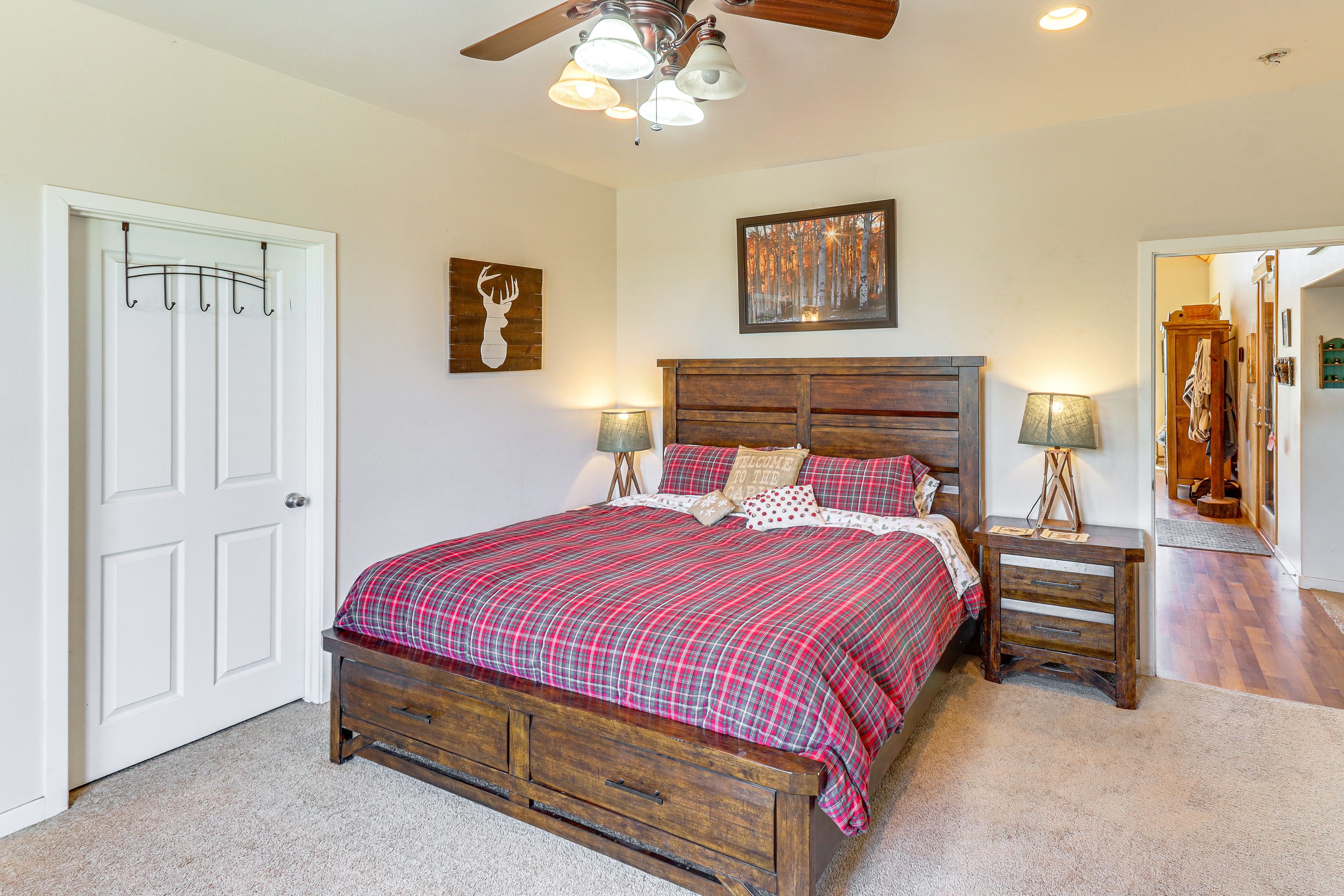 Bedroom 1 | King Bed