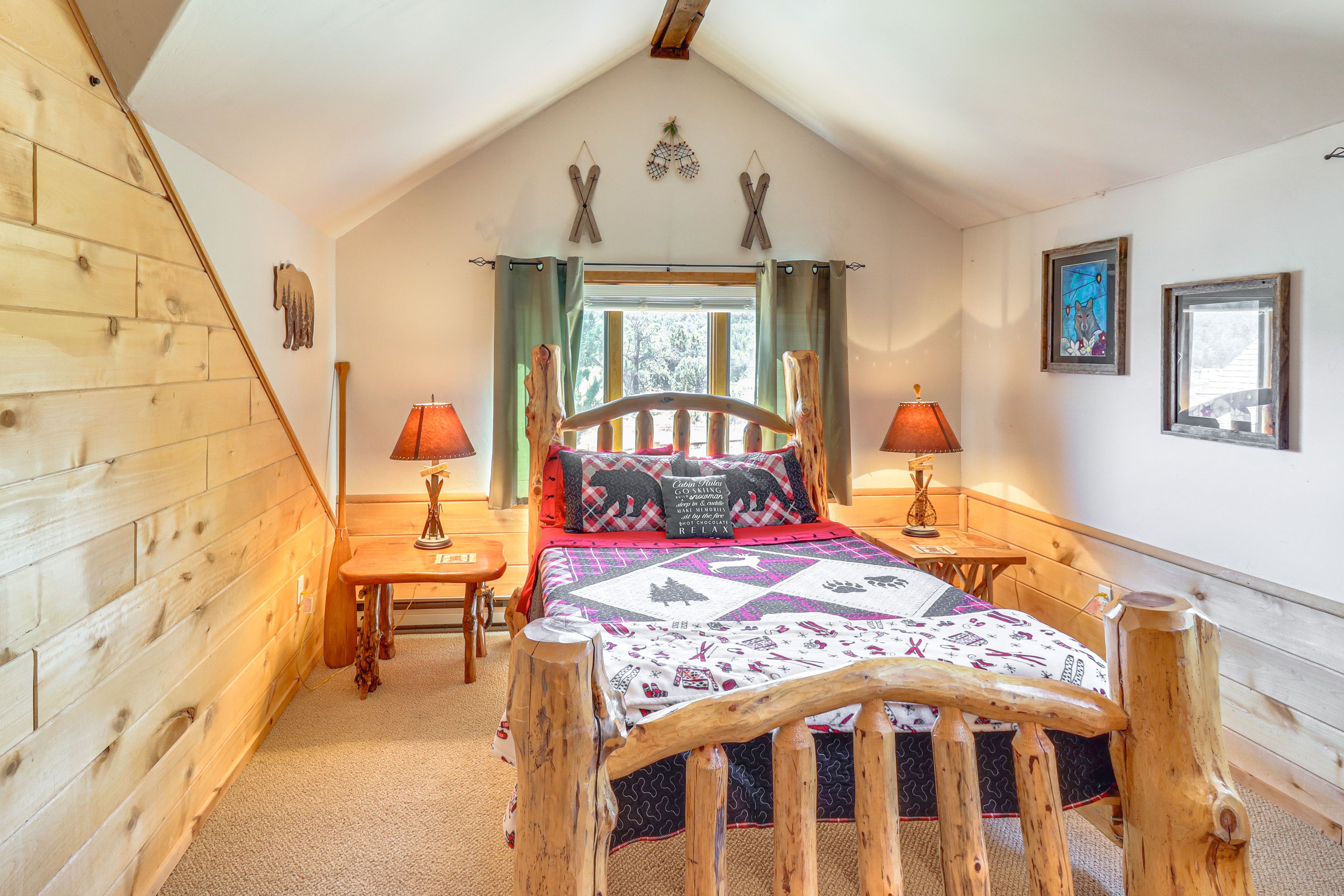 Bedroom 3 | Queen Bed