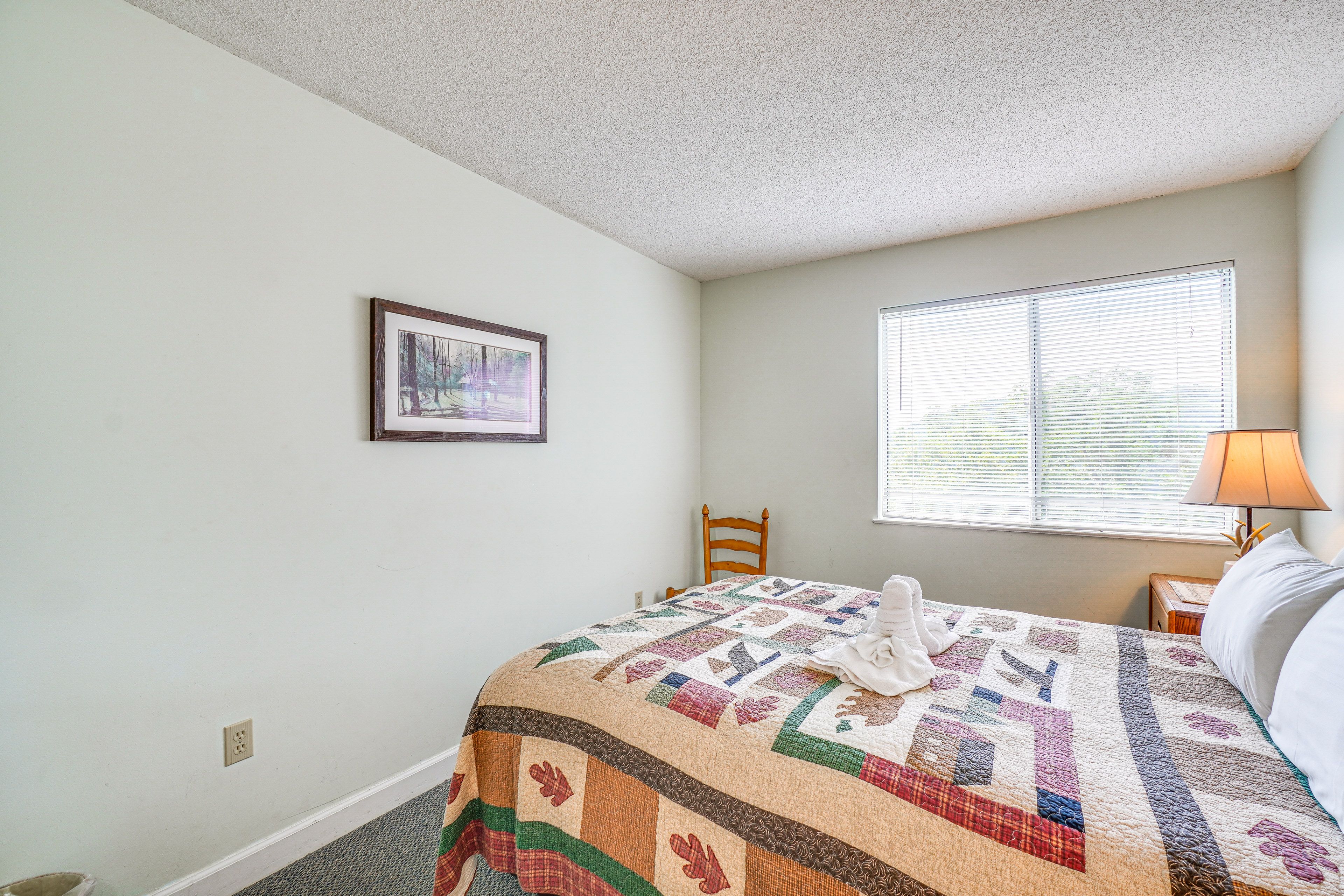 Bedroom 1 | Queen Bed | Linens Provided | En-Suite Bathroom