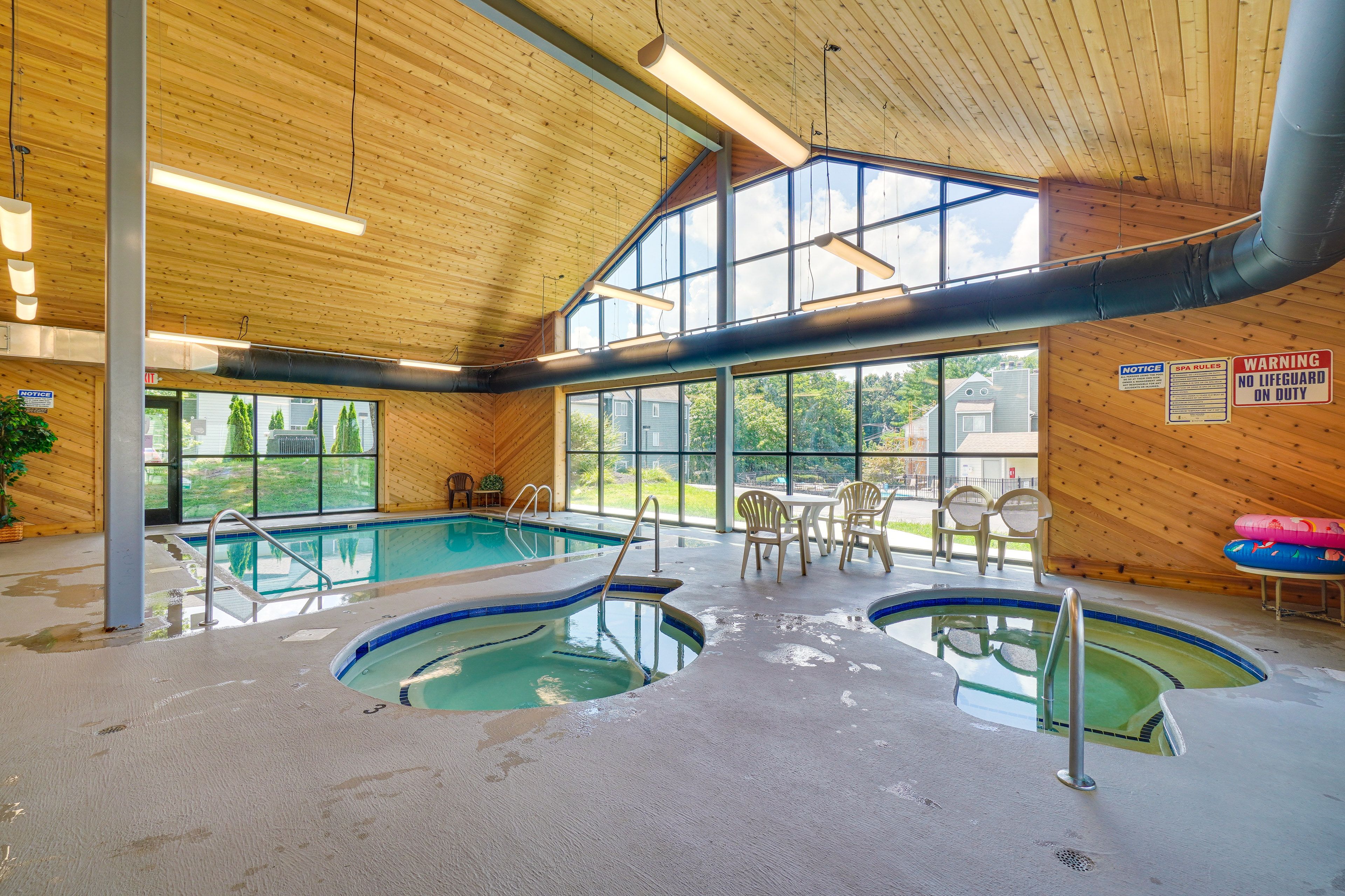 Community Amenities | Indoor Pool & Hot Tubs