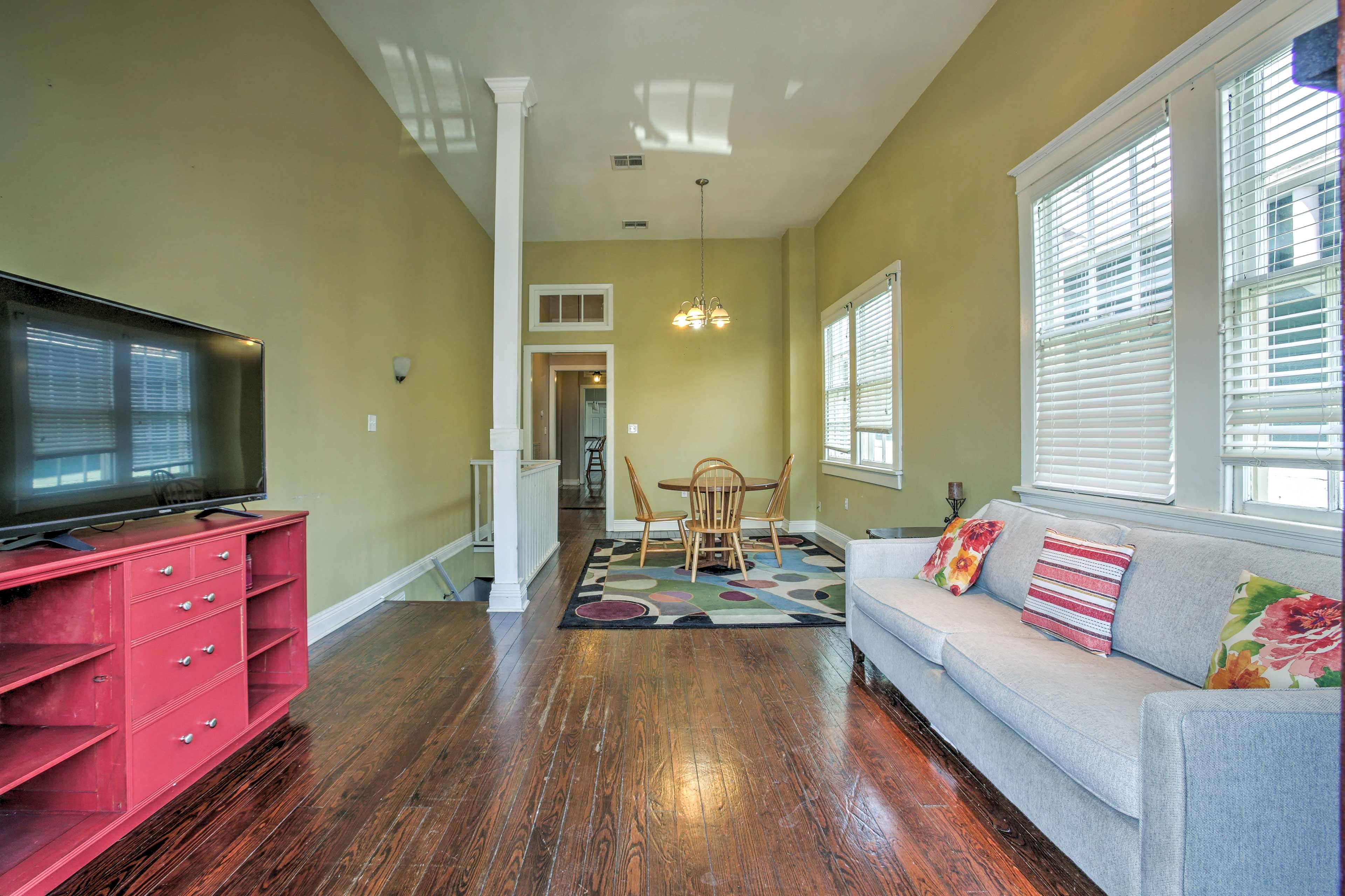Relax in the updated, spacious interior set in the heart of the Garden District.