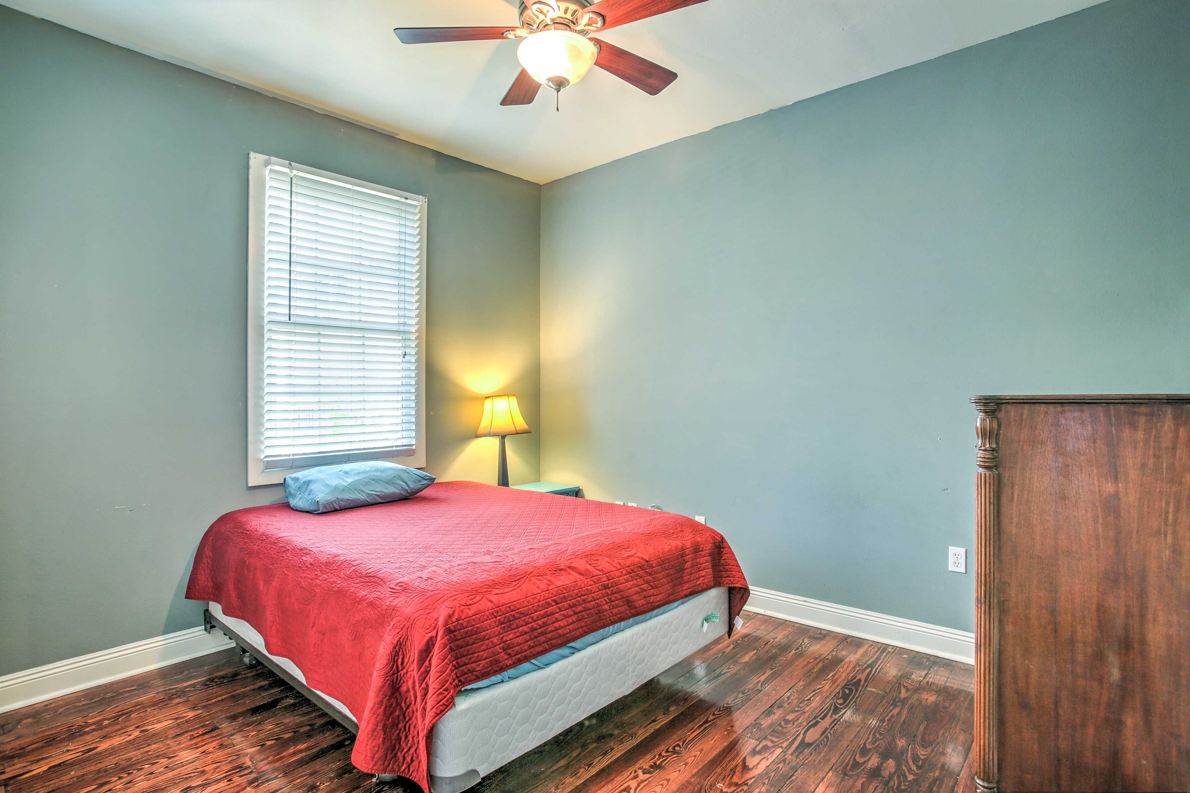 Doze off in the plush bed as you dream of your next day in the Crescent City.
