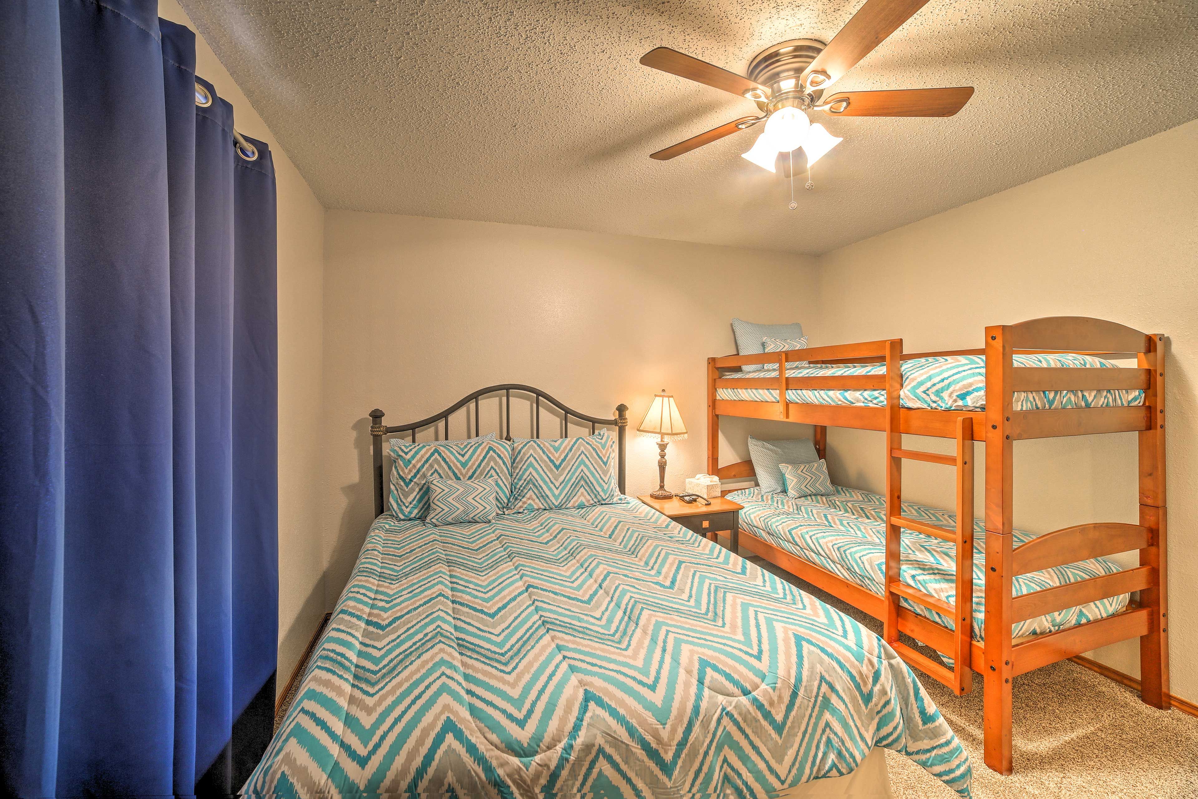 With beds for 4, this room is great for friends or siblings.