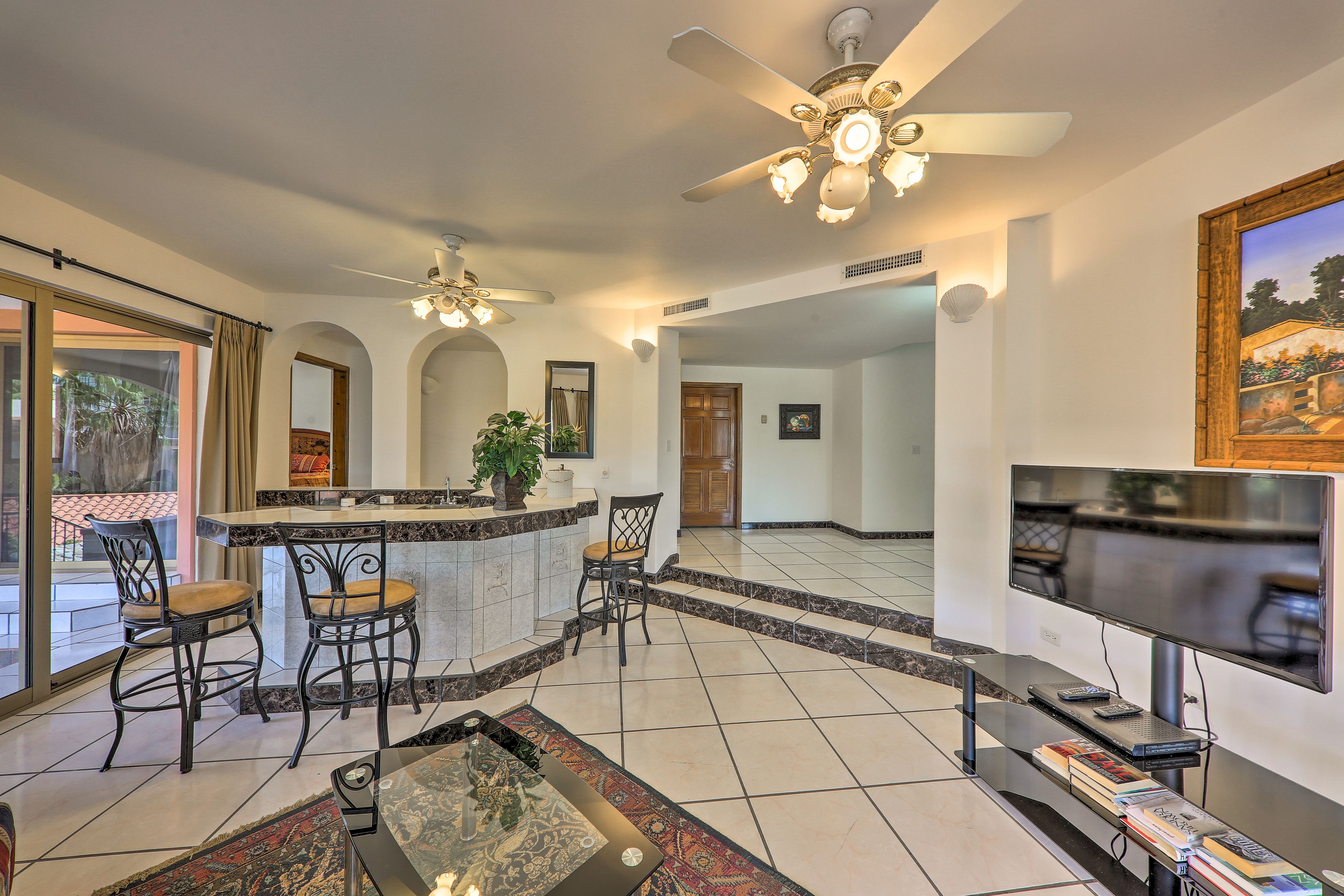 Second Living Area | Flat-Screen TV w/ Cable