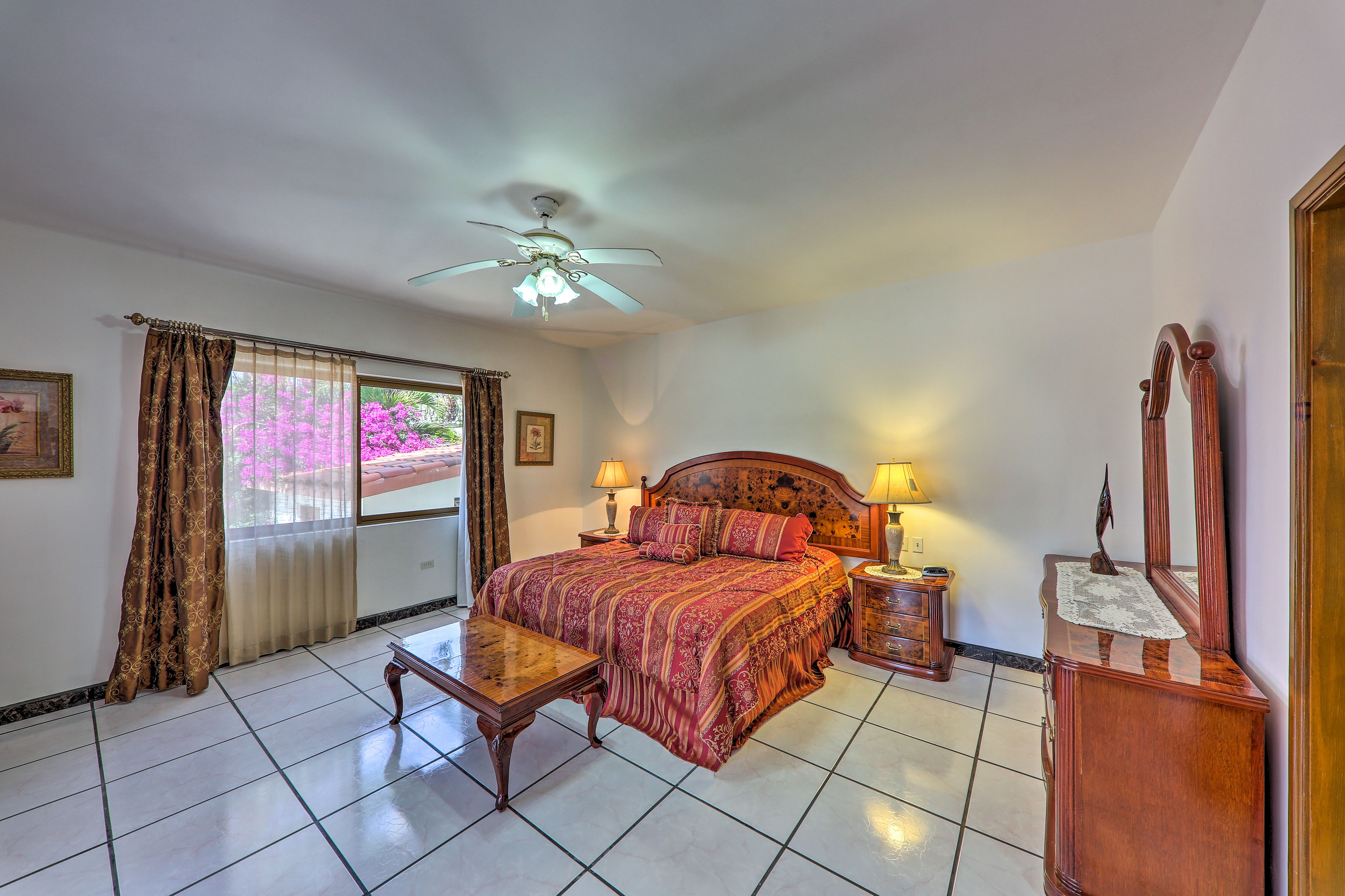 Bedroom 3 | King Bed