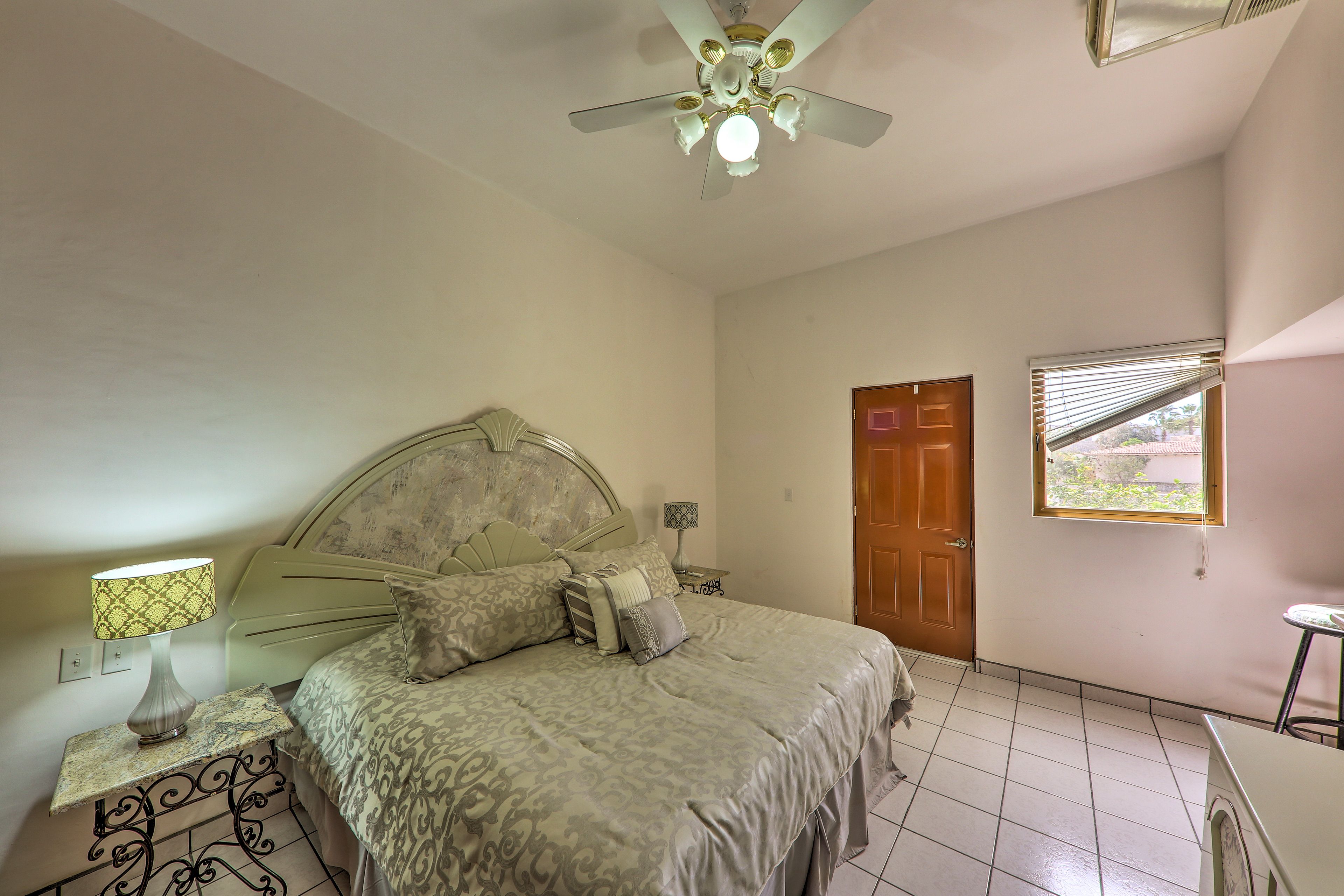 Bedroom 4 | King Bed