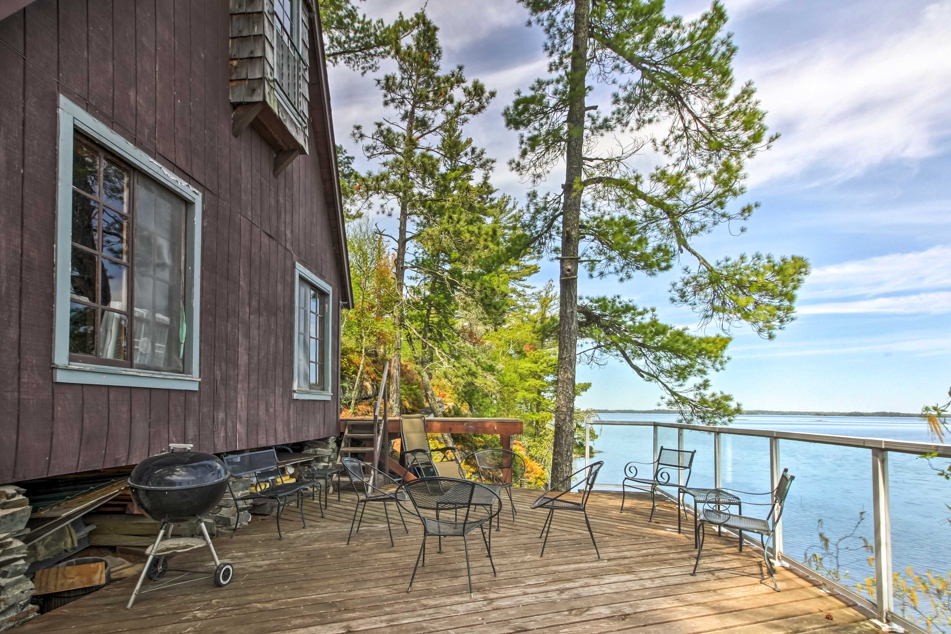 International Falls Vacation Rental | 3BR | 1BA | 850 Sq Ft | Stairs Required