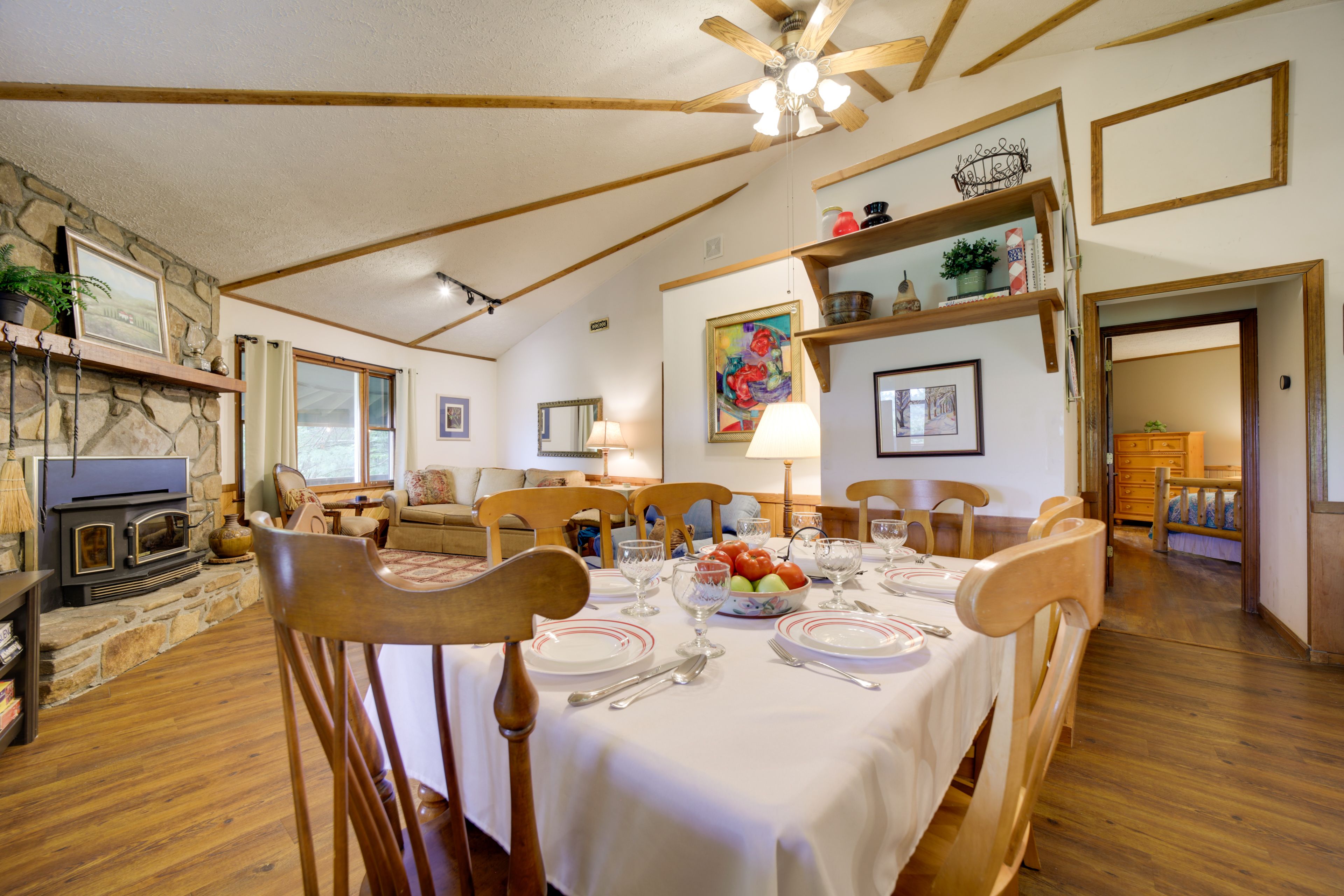 Dining Area | Full Kitchen