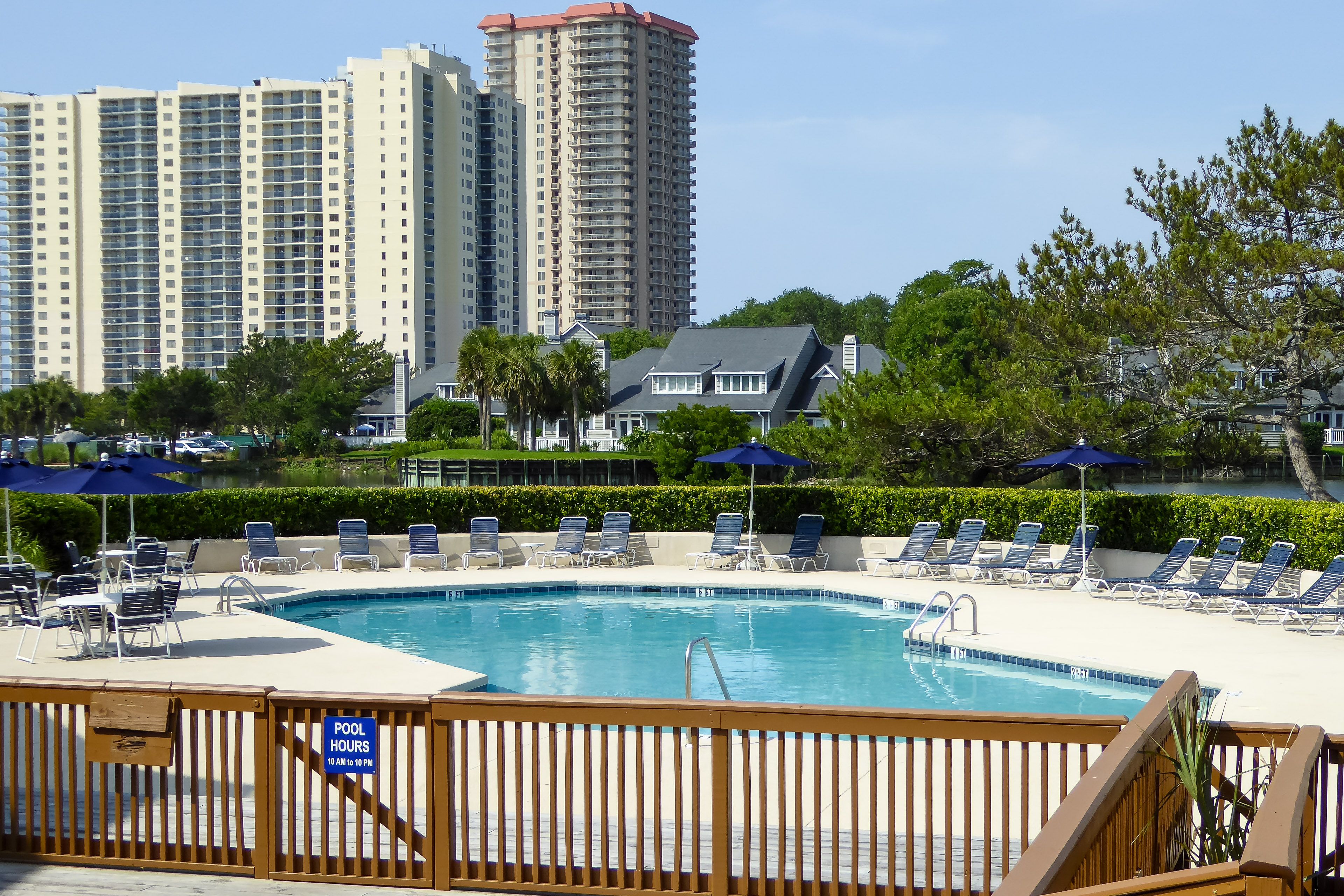 Kingston Plantation Community Amenities | Outdoor Pool