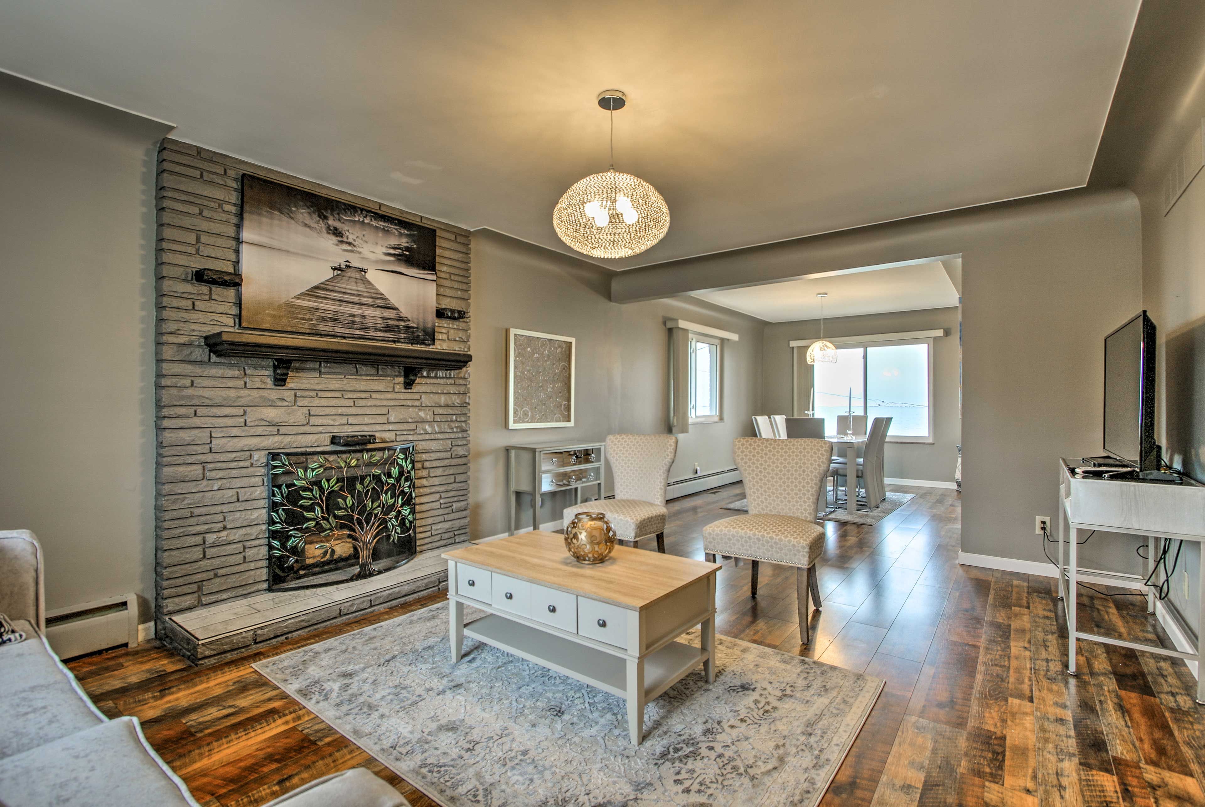 Ira Township welcomes 6 travelers to this lakefront home!