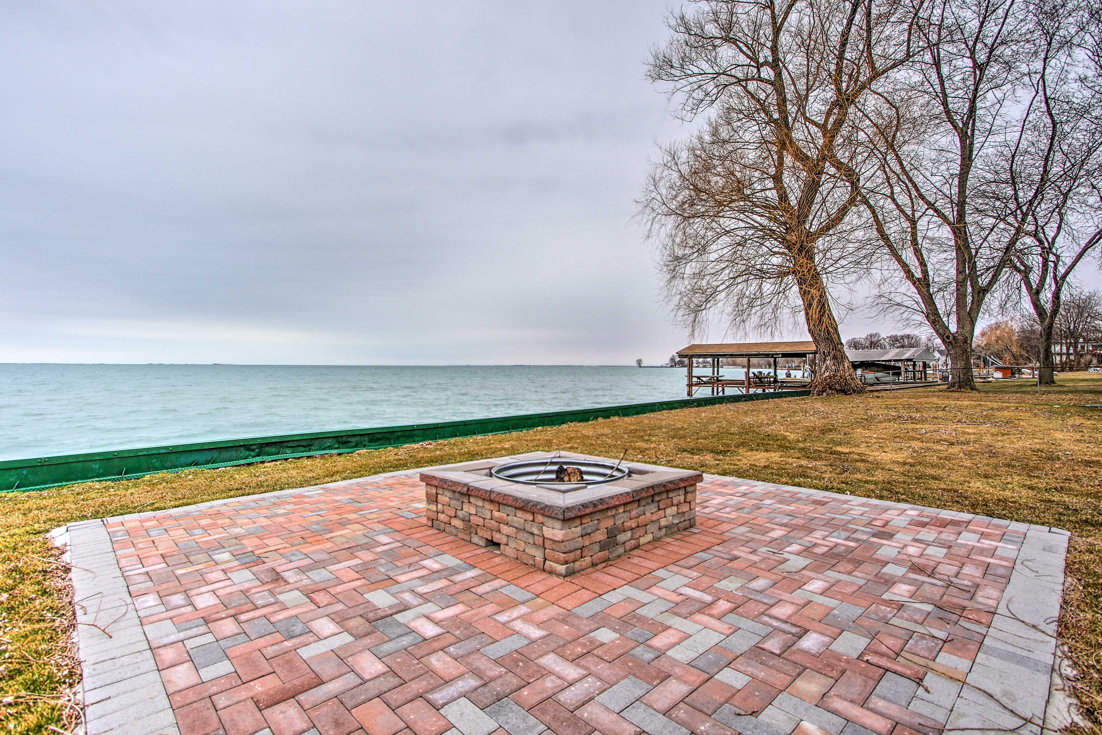 This 2-bed, 1-bath vacation rental house provides a shared fire pit.