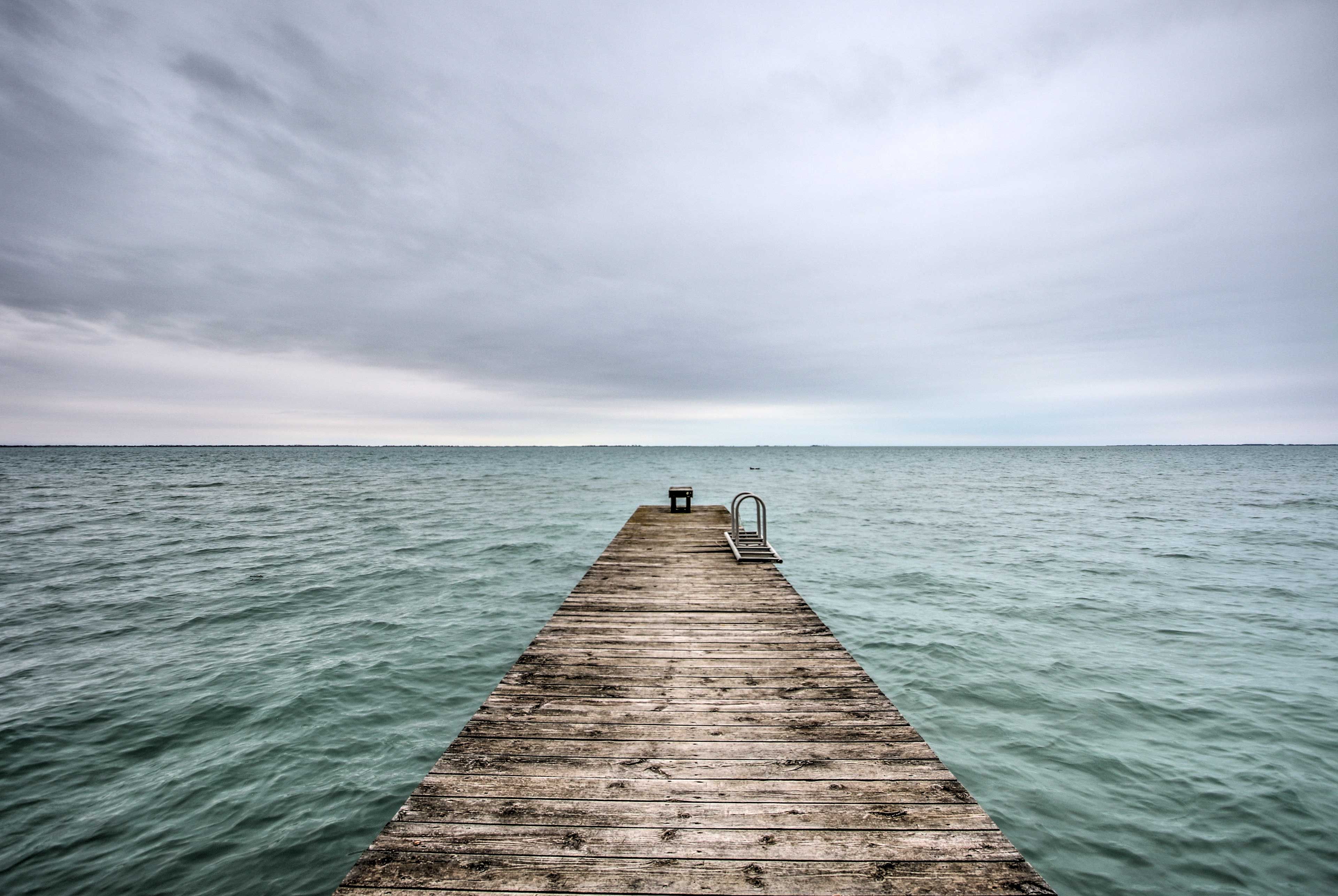 The nearest boat ramp is just 1/2 mile down the road.