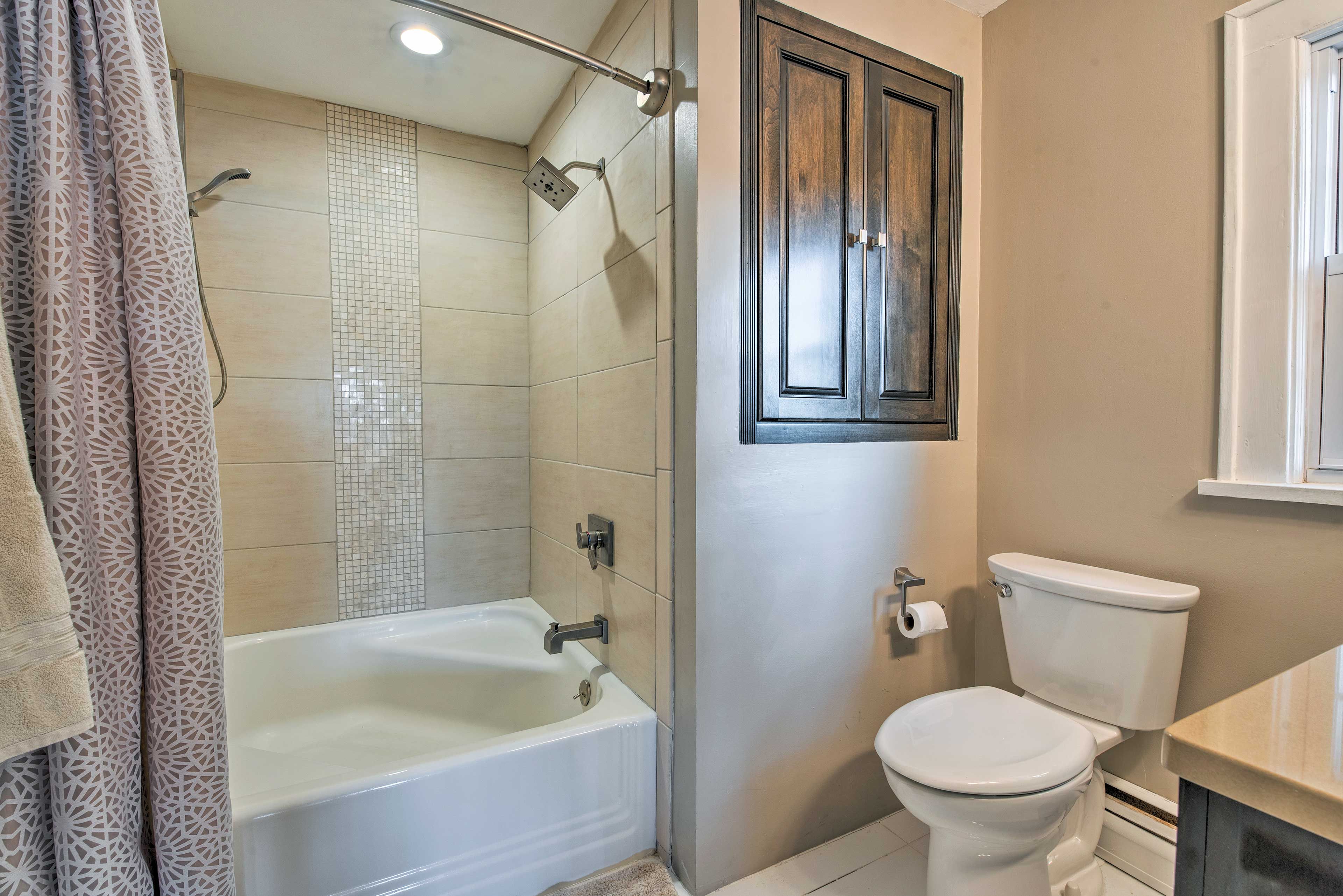 Bathroom | Towels Provided