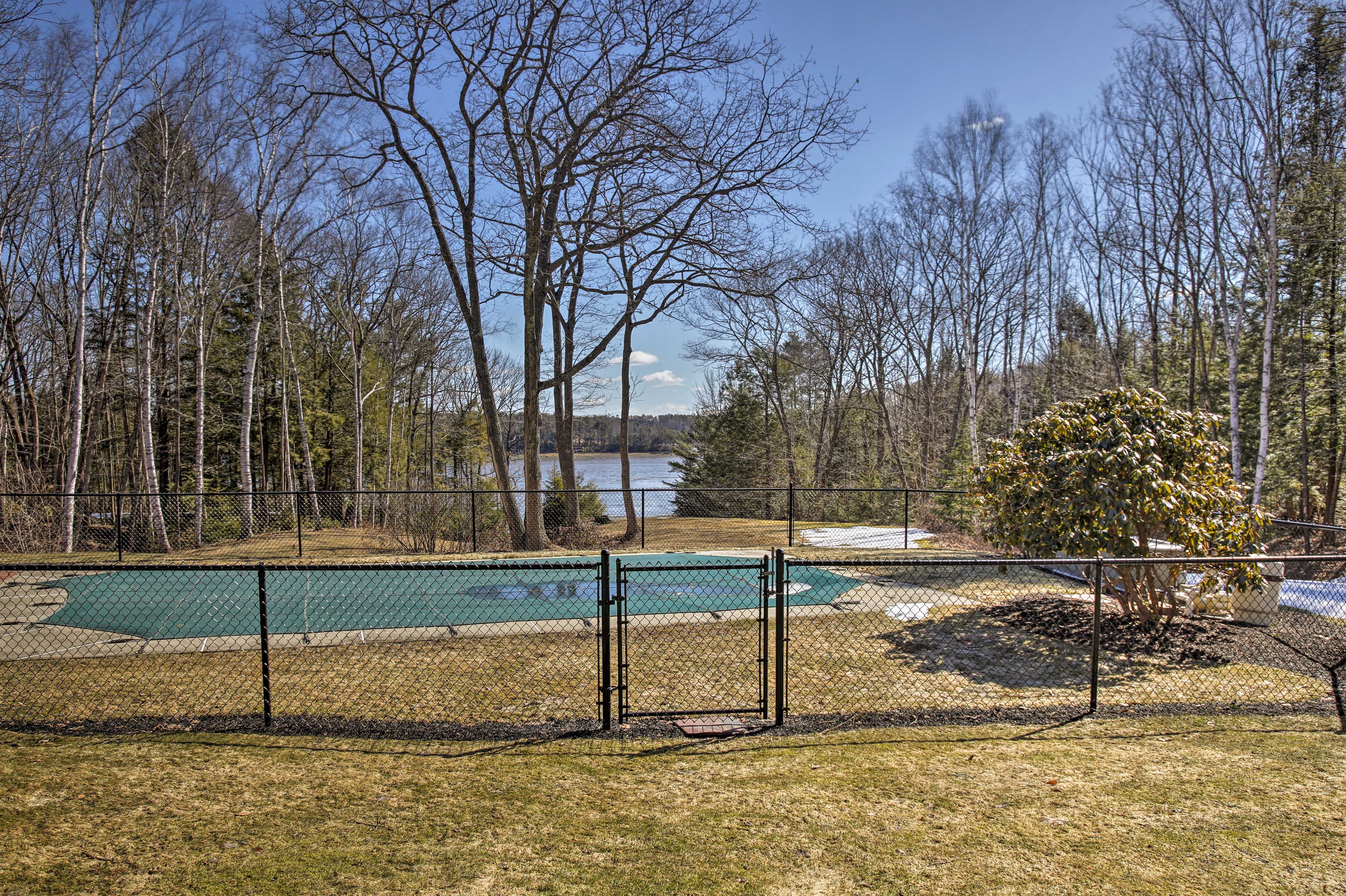 Seasonal Shared Pool